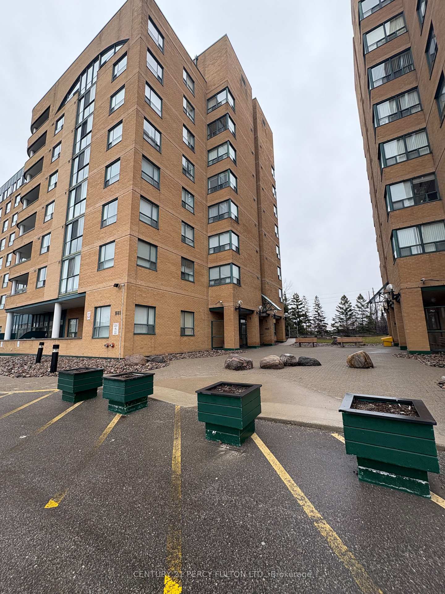 Photo 2 of Unit 311, 1665 Pickering Parkway, Pickering, Village East — HOMEH