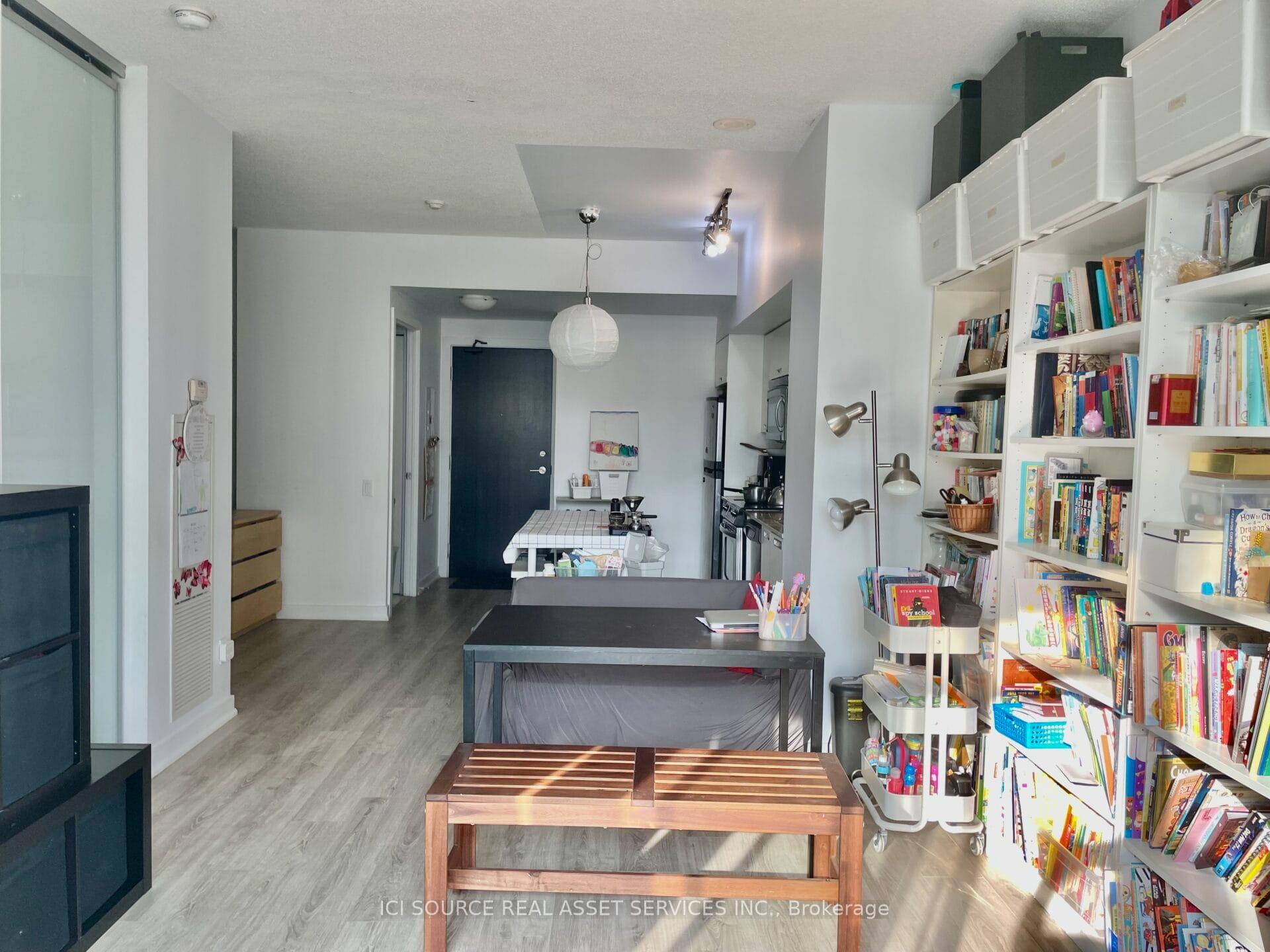 Photo 5 of Unit 1308, 33 Charles Street E, Toronto, Church-Yonge Corridor — HOMEH