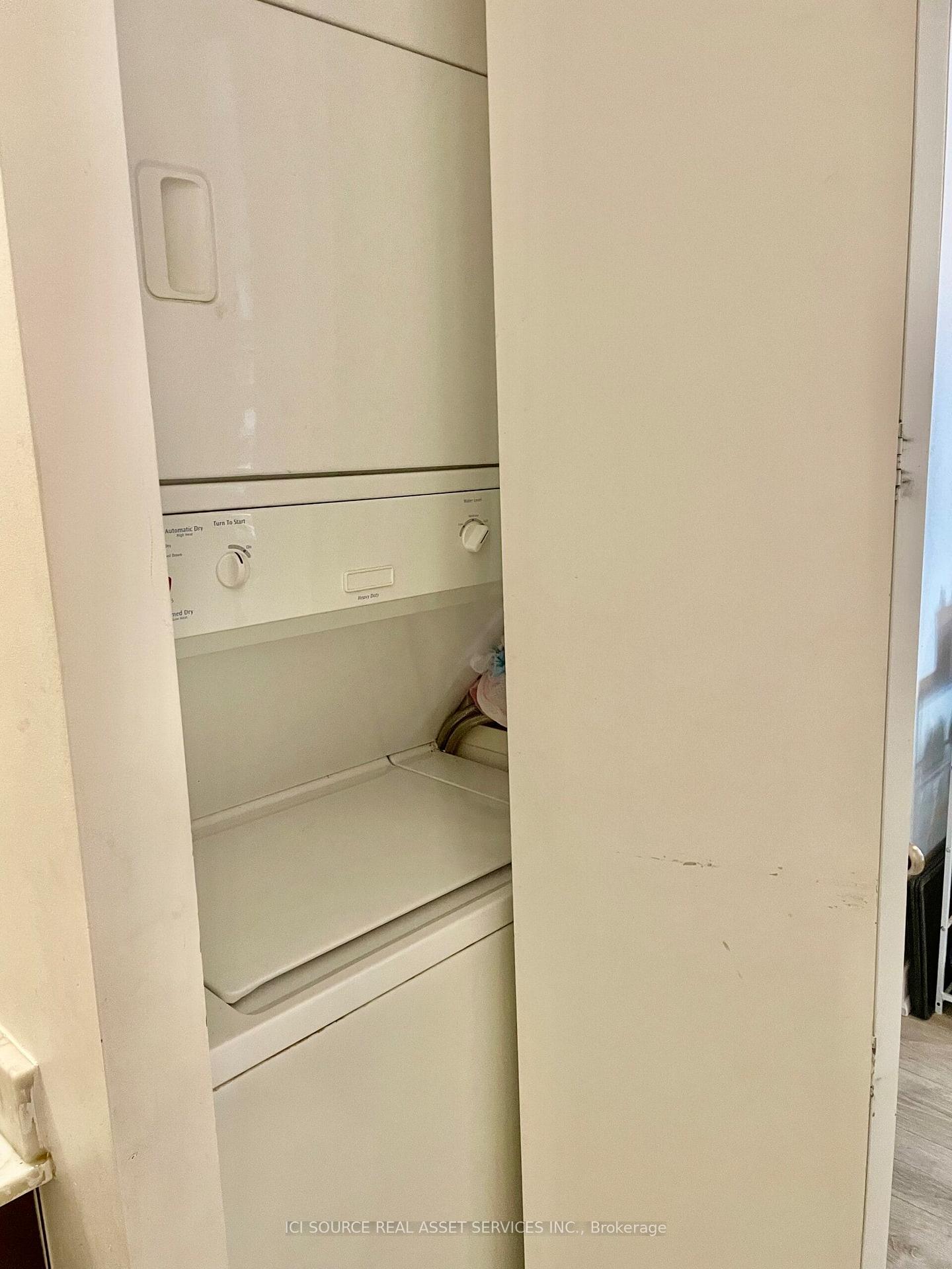 Photo 13 of Unit 1308, 33 Charles Street E, Toronto, Church-Yonge Corridor — HOMEH