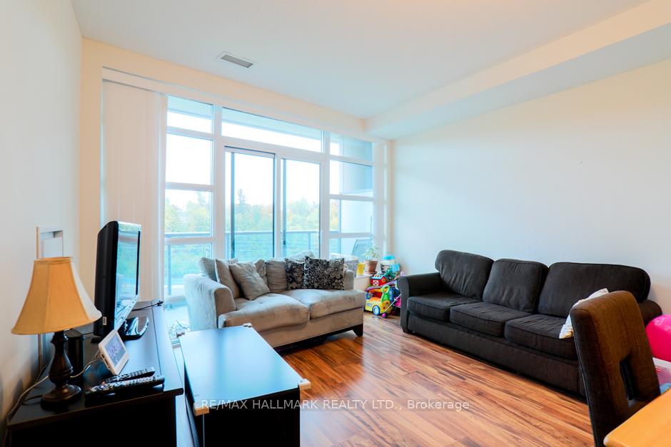 Photo 14 of Unit 213, 35 Brian Peck Crescent, Toronto, Leaside — HOMEH