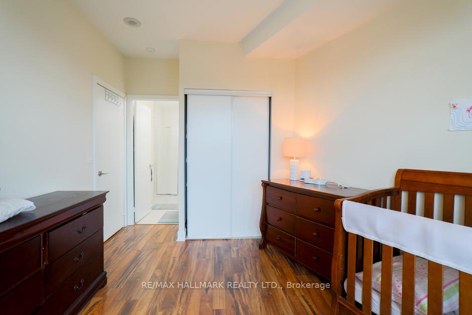 Photo 6 of Unit 213, 35 Brian Peck Crescent, Toronto, Leaside — HOMEH