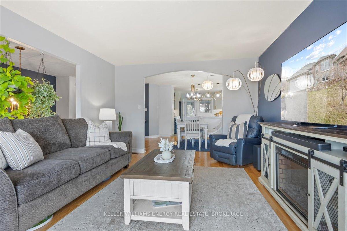Photo 11 of 14 Deerfield Drive, Brighton — HOMEH