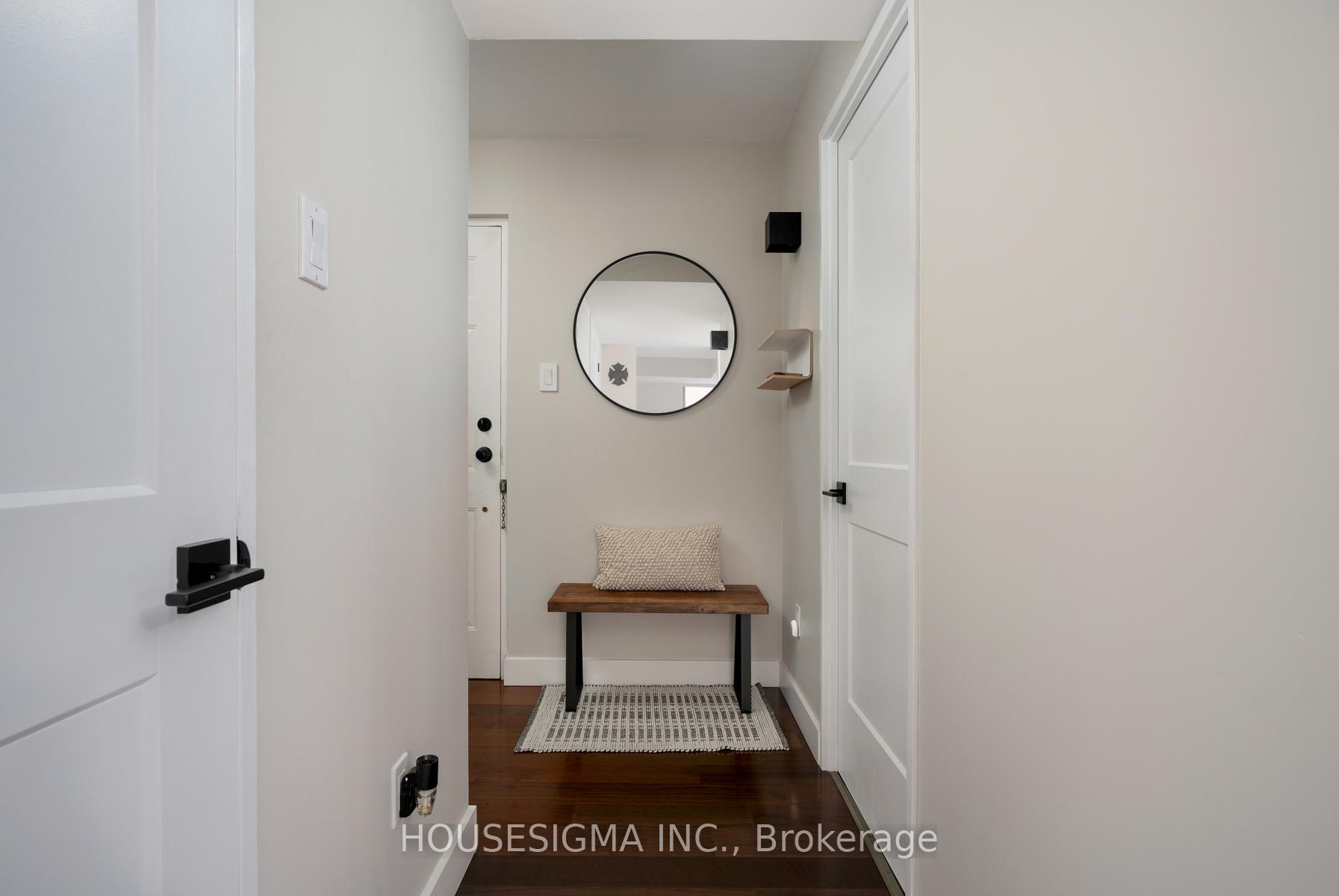 Photo 17 of Unit 827, 65 Scadding Avenue, Toronto, Waterfront Communities — HOMEH