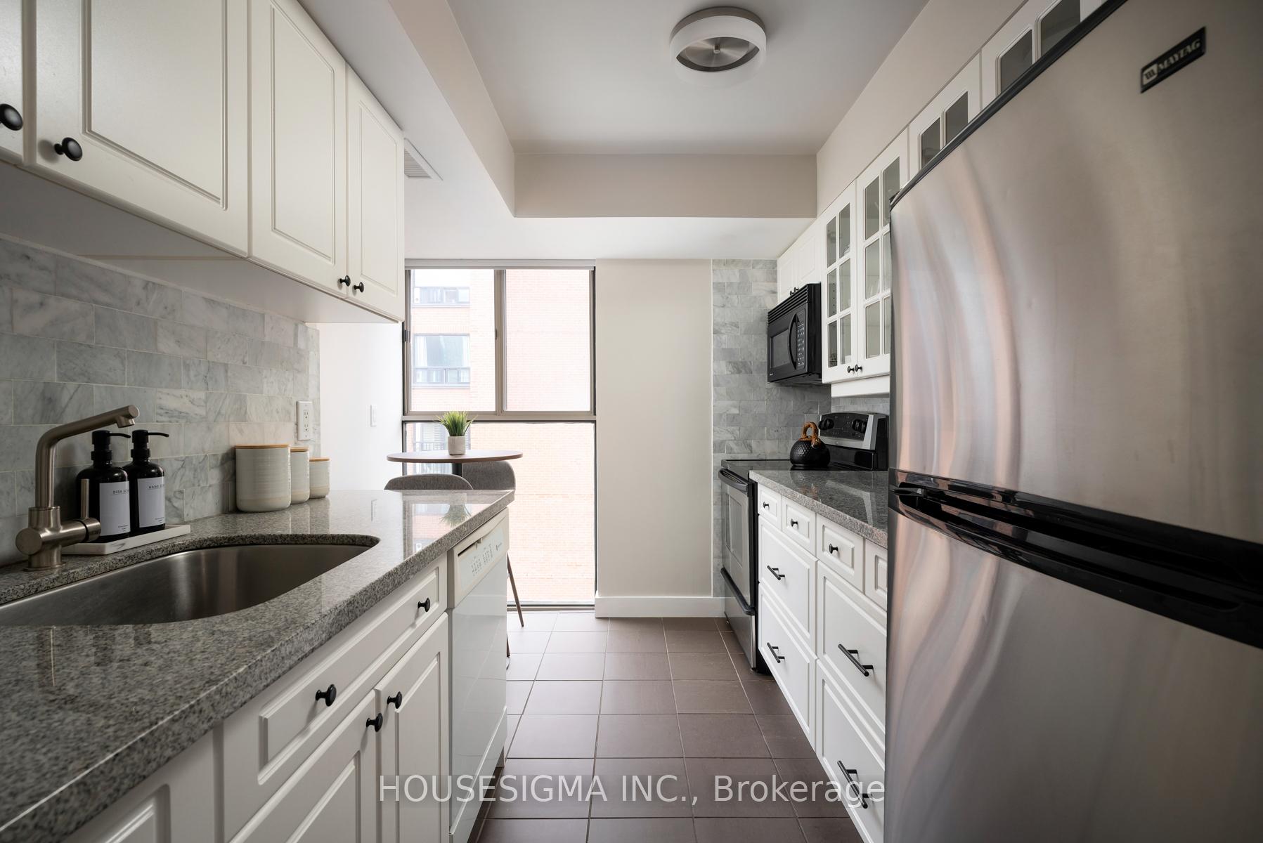 Photo 19 of Unit 827, 65 Scadding Avenue, Toronto, Waterfront Communities — HOMEH