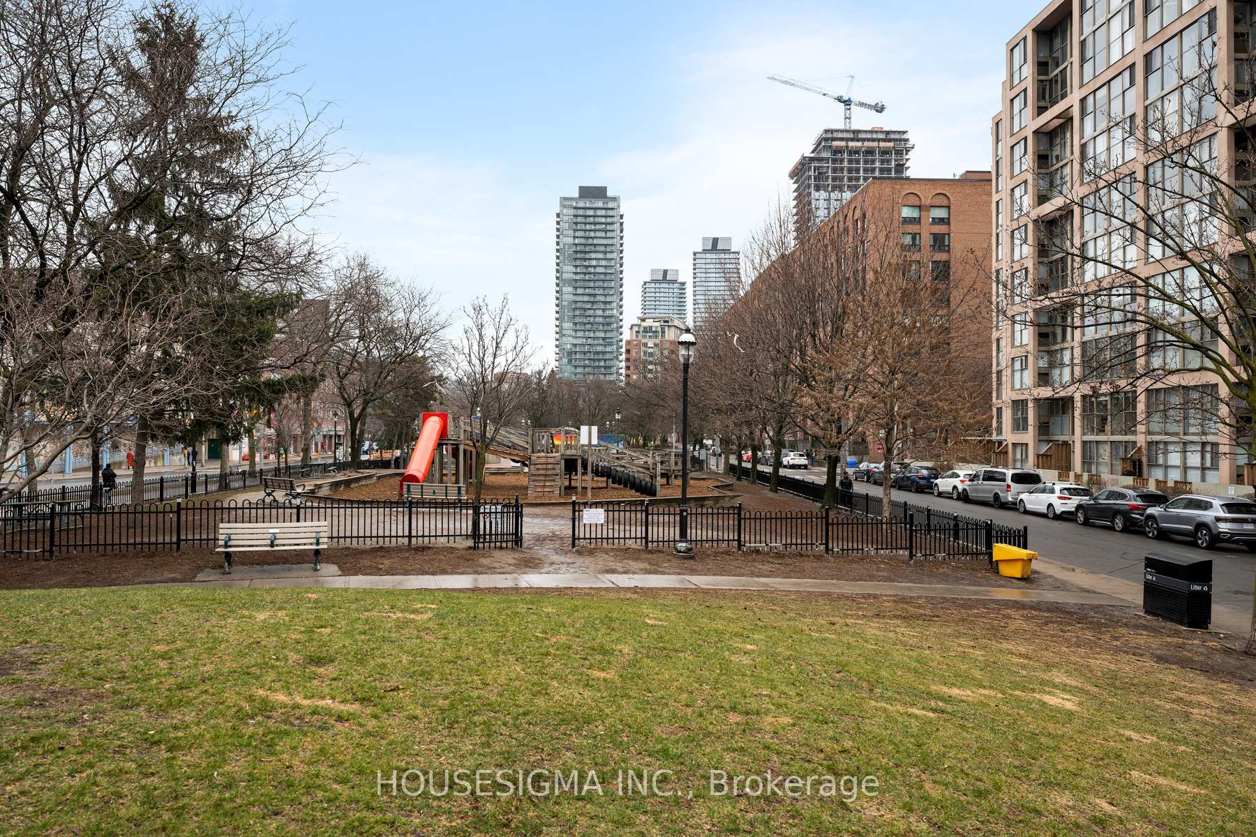 Photo 24 of Unit 827, 65 Scadding Avenue, Toronto, Waterfront Communities — HOMEH