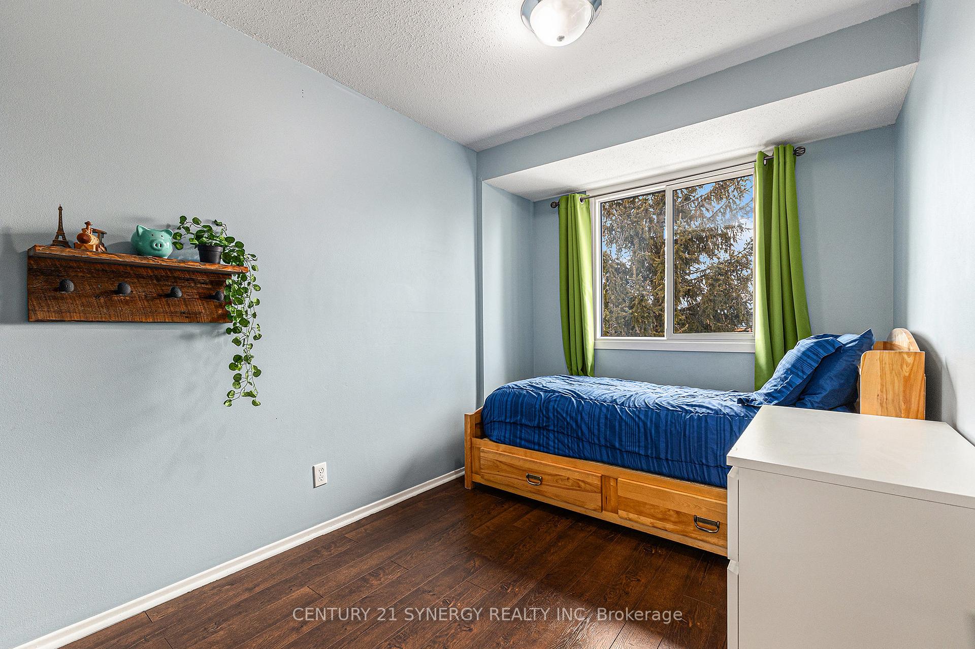 Photo 20 of 369 Monica Crescent, Ottawa, Bilberry Creek/Queenswood Heights — HOMEH