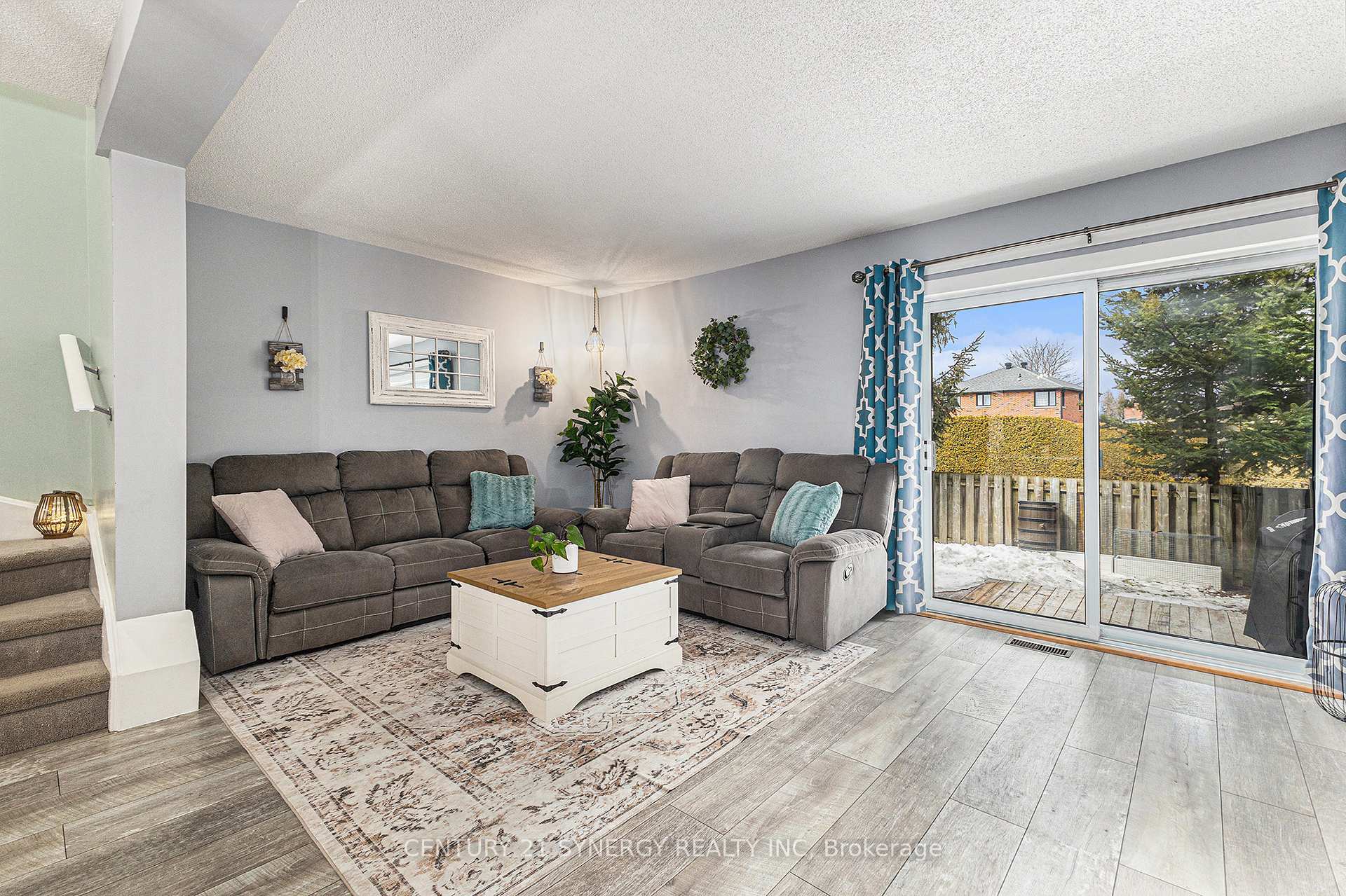 Photo 26 of 369 Monica Crescent, Ottawa, Bilberry Creek/Queenswood Heights — HOMEH