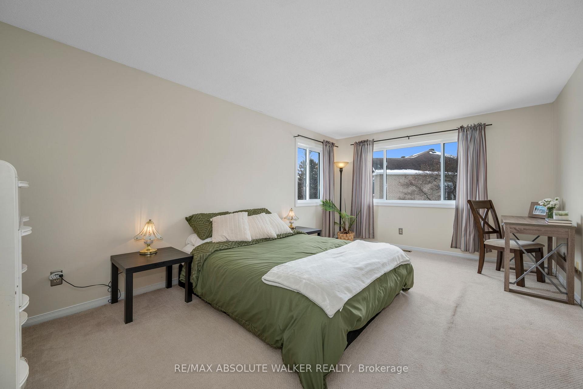 Photo 13 of 1962 Maple Run Avenue, Ottawa, Chapel Hill — HOMEH