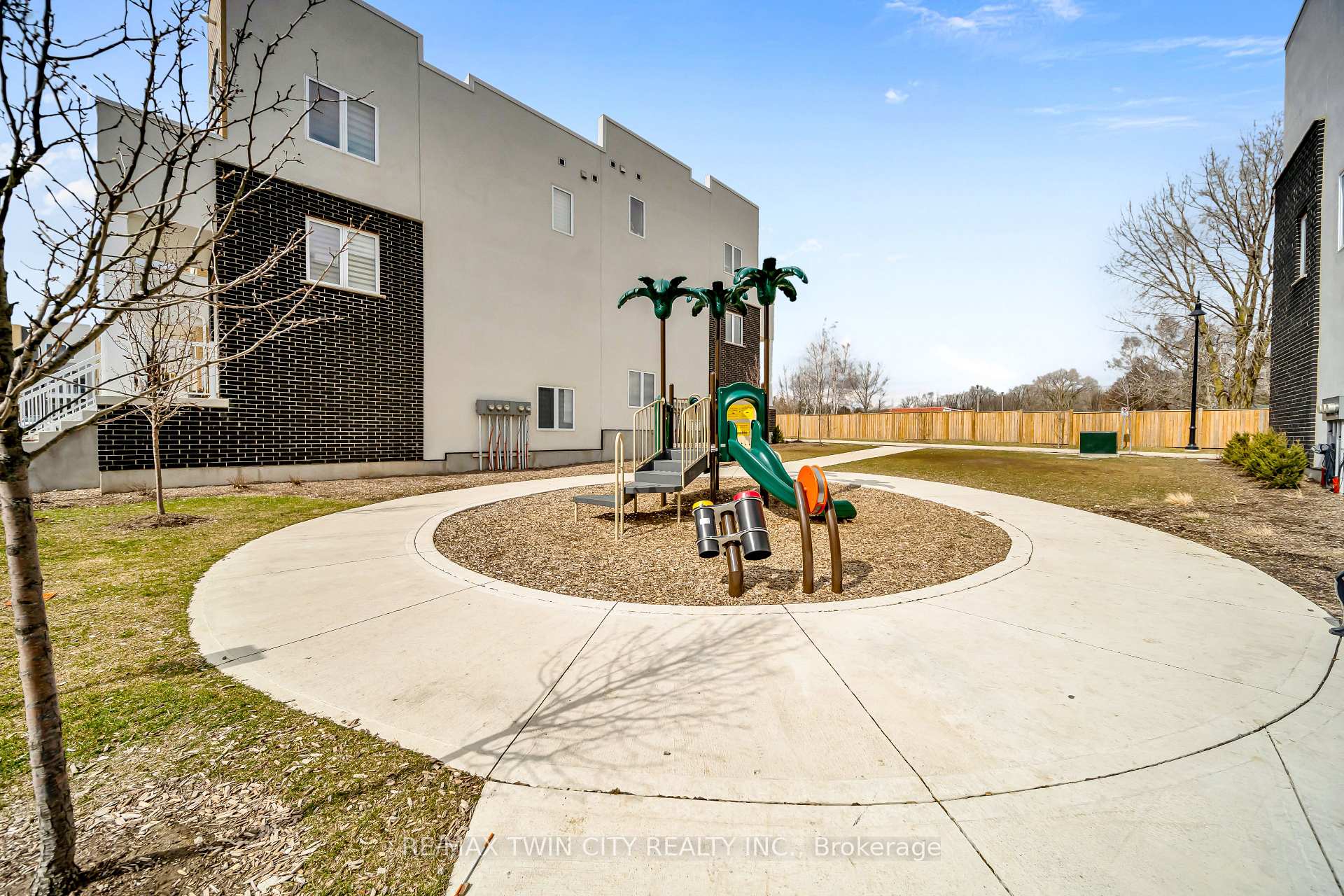 Photo 77 of 12 Visionary Avenue, Kitchener — HOMEH