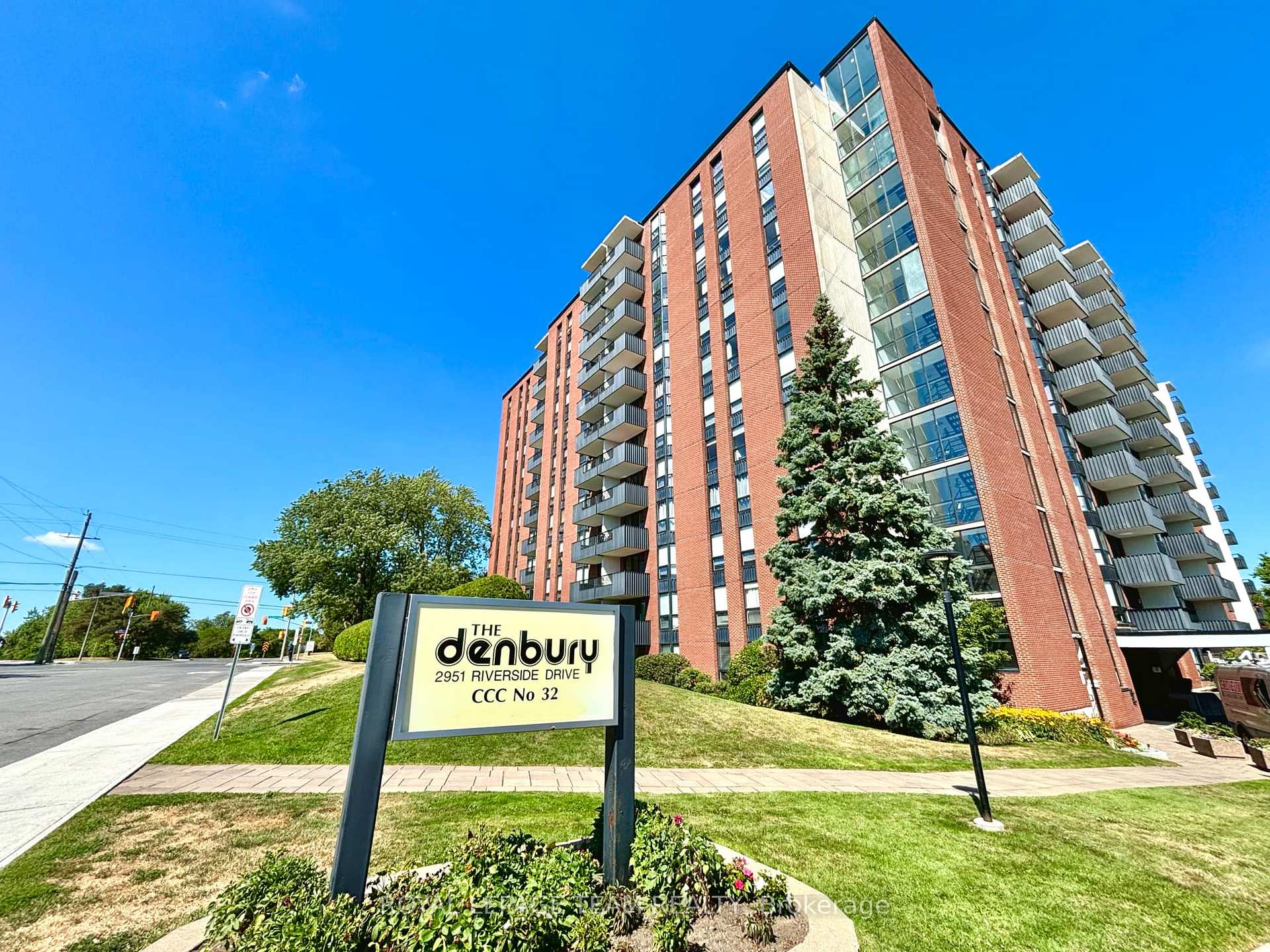 Photo 1 of Unit 1101, 2951 Riverside Drive, Ottawa, Mooneys Bay/Riverside Park — HOMEH
