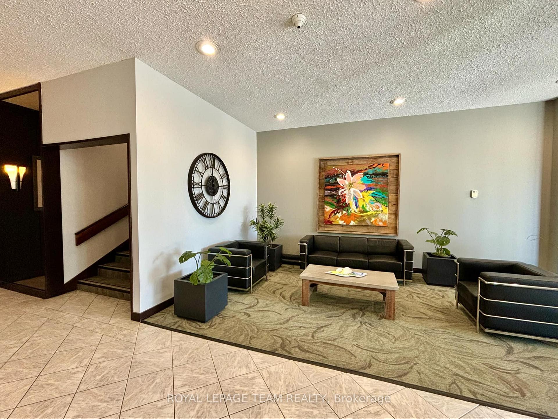 Photo 2 of Unit 1101, 2951 Riverside Drive, Ottawa, Mooneys Bay/Riverside Park — HOMEH