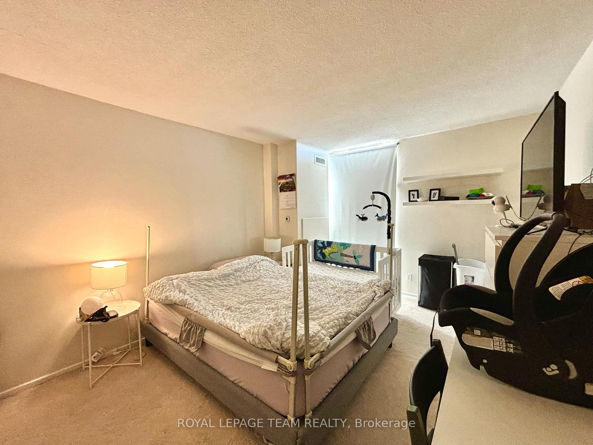 Photo 15 of Unit 1101, 2951 Riverside Drive, Ottawa, Mooneys Bay/Riverside Park — HOMEH