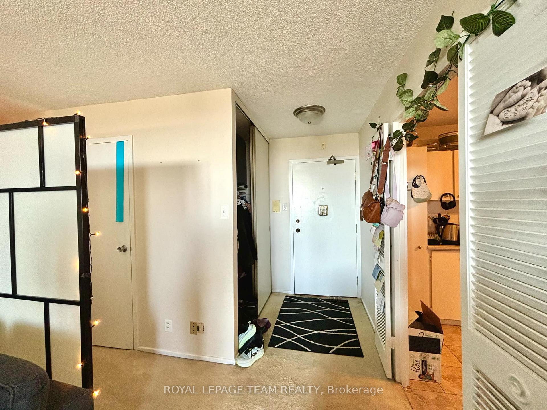 Photo 18 of Unit 1101, 2951 Riverside Drive, Ottawa, Mooneys Bay/Riverside Park — HOMEH