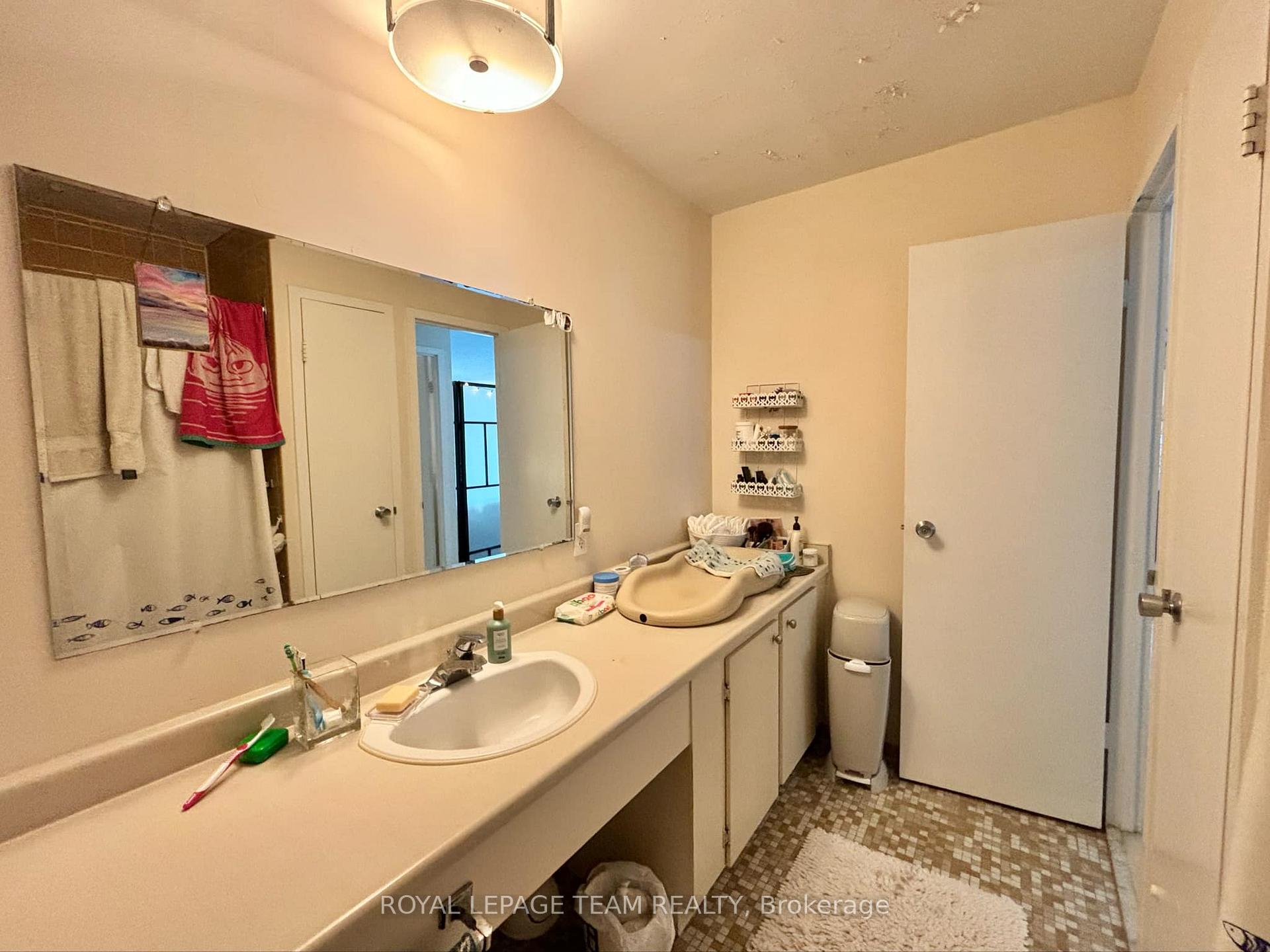 Photo 26 of Unit 1101, 2951 Riverside Drive, Ottawa, Mooneys Bay/Riverside Park — HOMEH