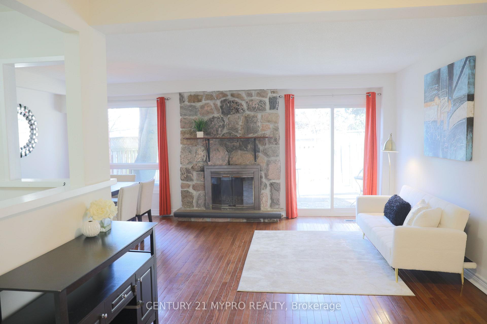 Photo 27 of Unit 18, 105 Carlton Road, Markham, Unionville — HOMEH