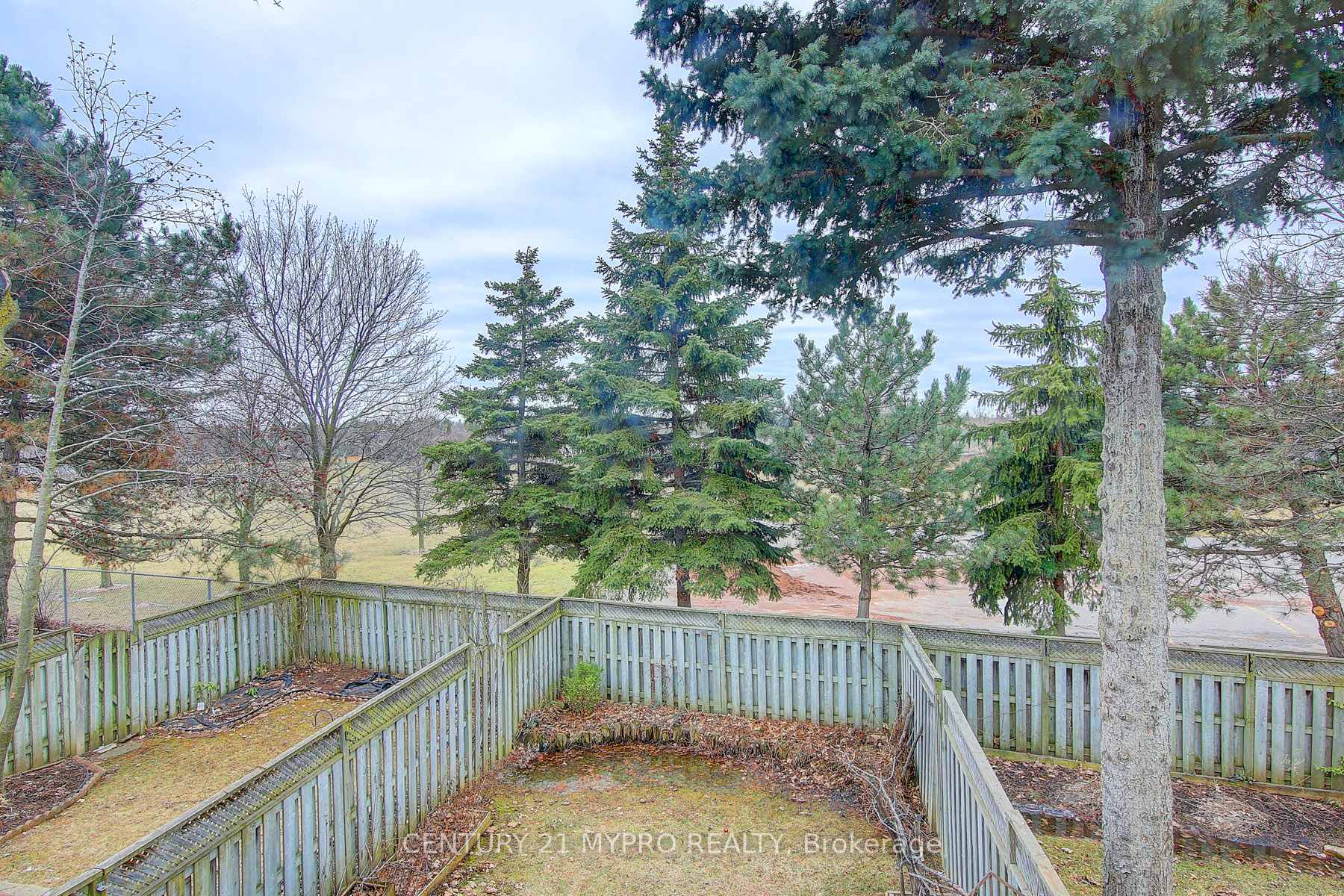 Photo 49 of Unit 18, 105 Carlton Road, Markham, Unionville — HOMEH