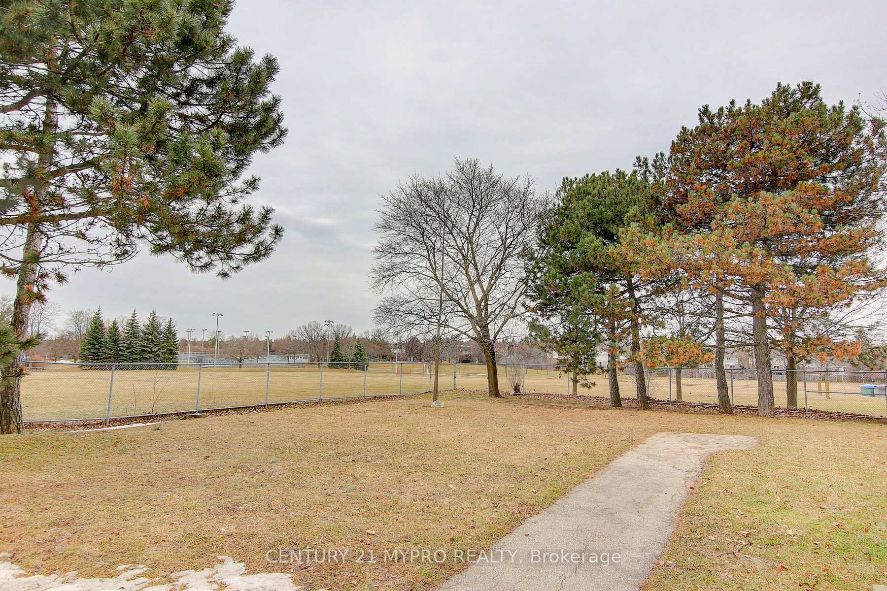 Photo 55 of Unit 18, 105 Carlton Road, Markham, Unionville — HOMEH
