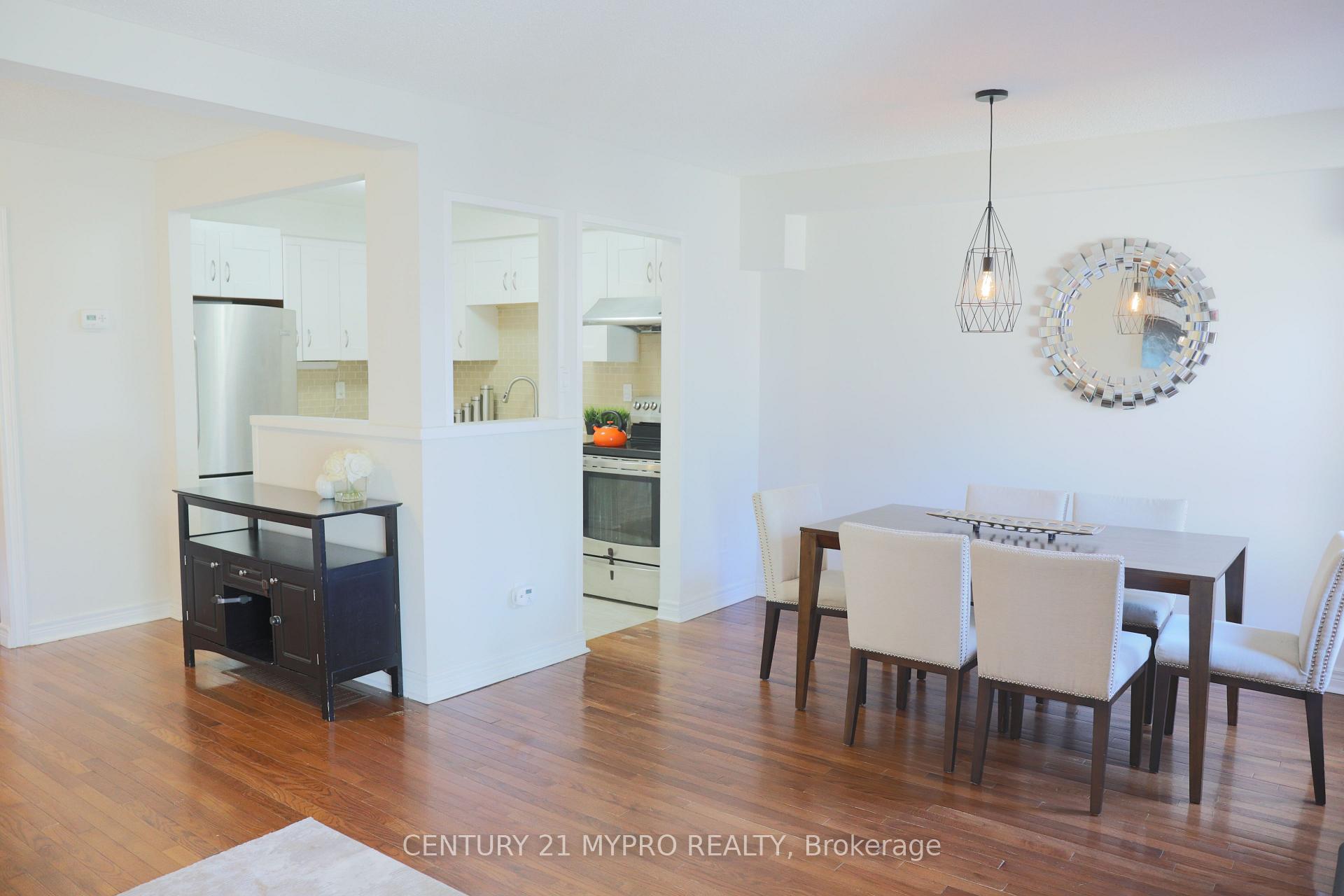 Photo 11 of Unit 18, 105 Carlton Road, Markham, Unionville — HOMEH