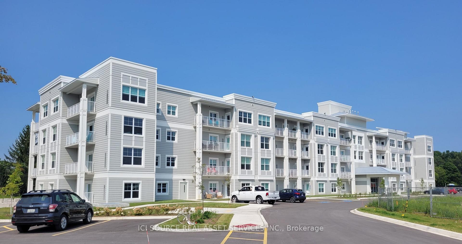 Front of Unit 316, 100 The Promenade