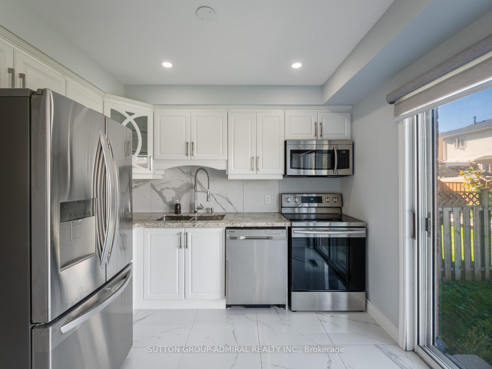 Photo 7 of 93 McMann Crescent, Clarington, Courtice — HOMEH