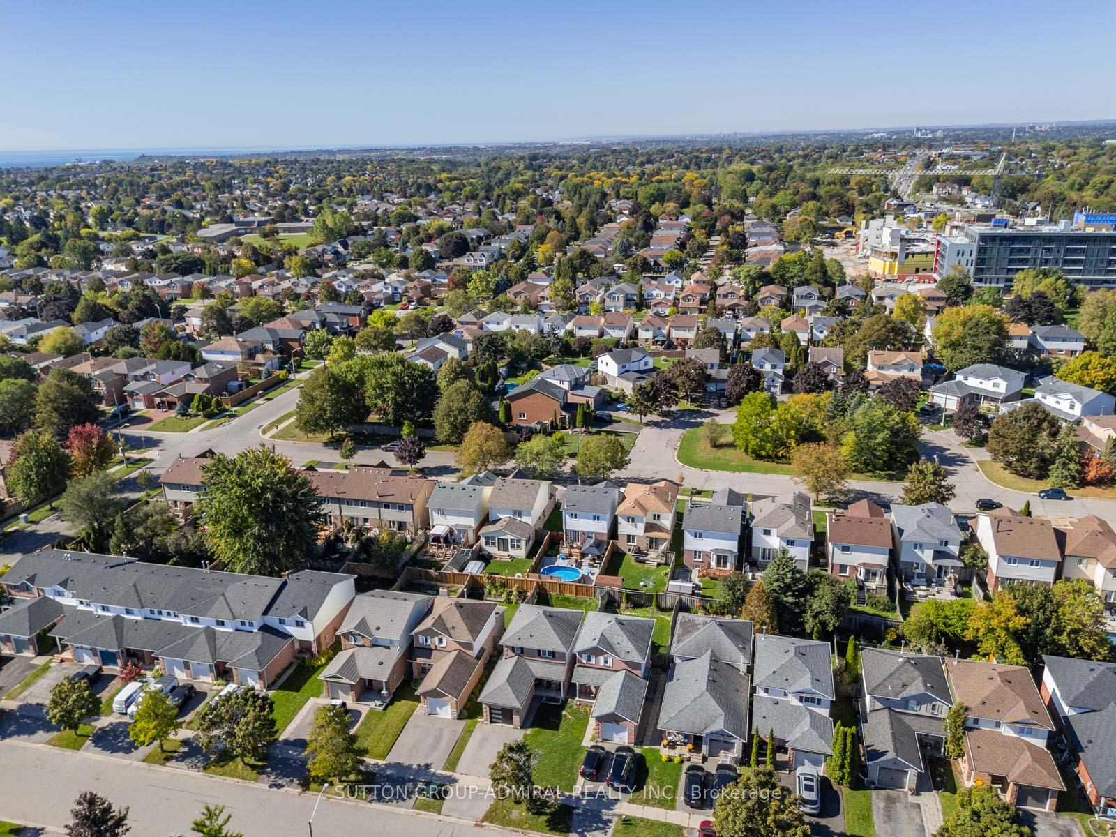 Photo 28 of 93 McMann Crescent, Clarington, Courtice — HOMEH