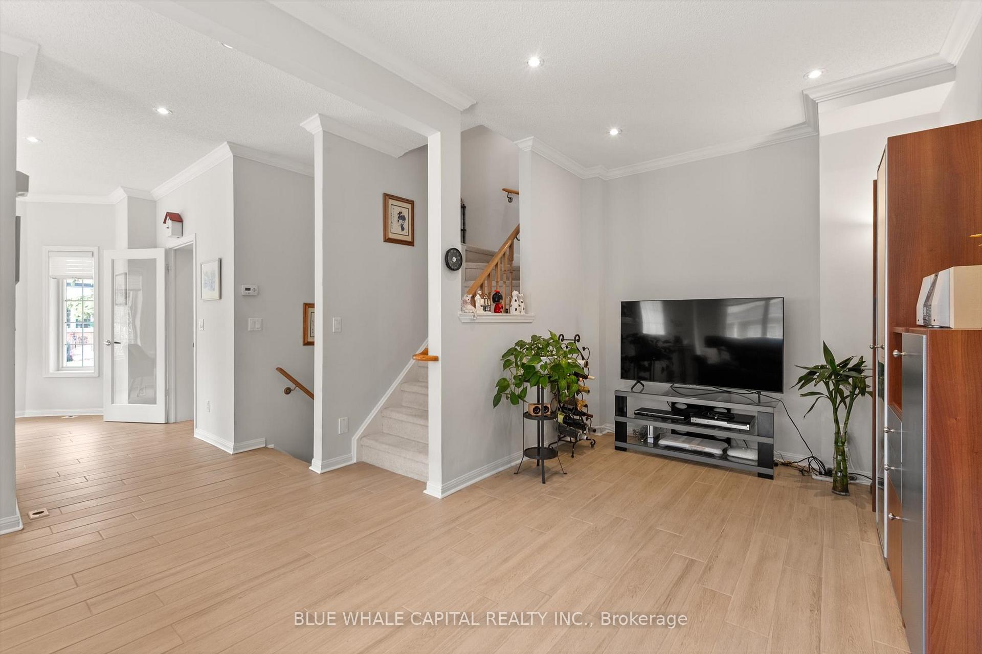 Photo 14 of Unit 01, 23 St.Moritz Way, Markham, Unionville — HOMEH