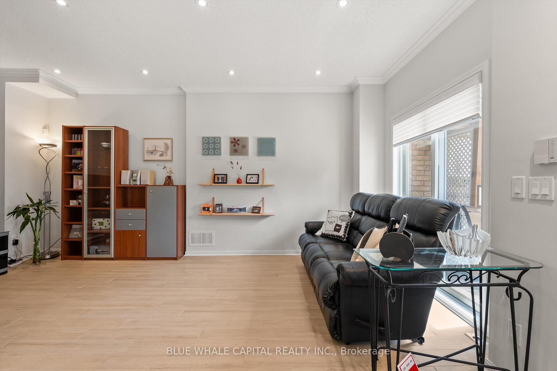 Photo 16 of Unit 01, 23 St.Moritz Way, Markham, Unionville — HOMEH