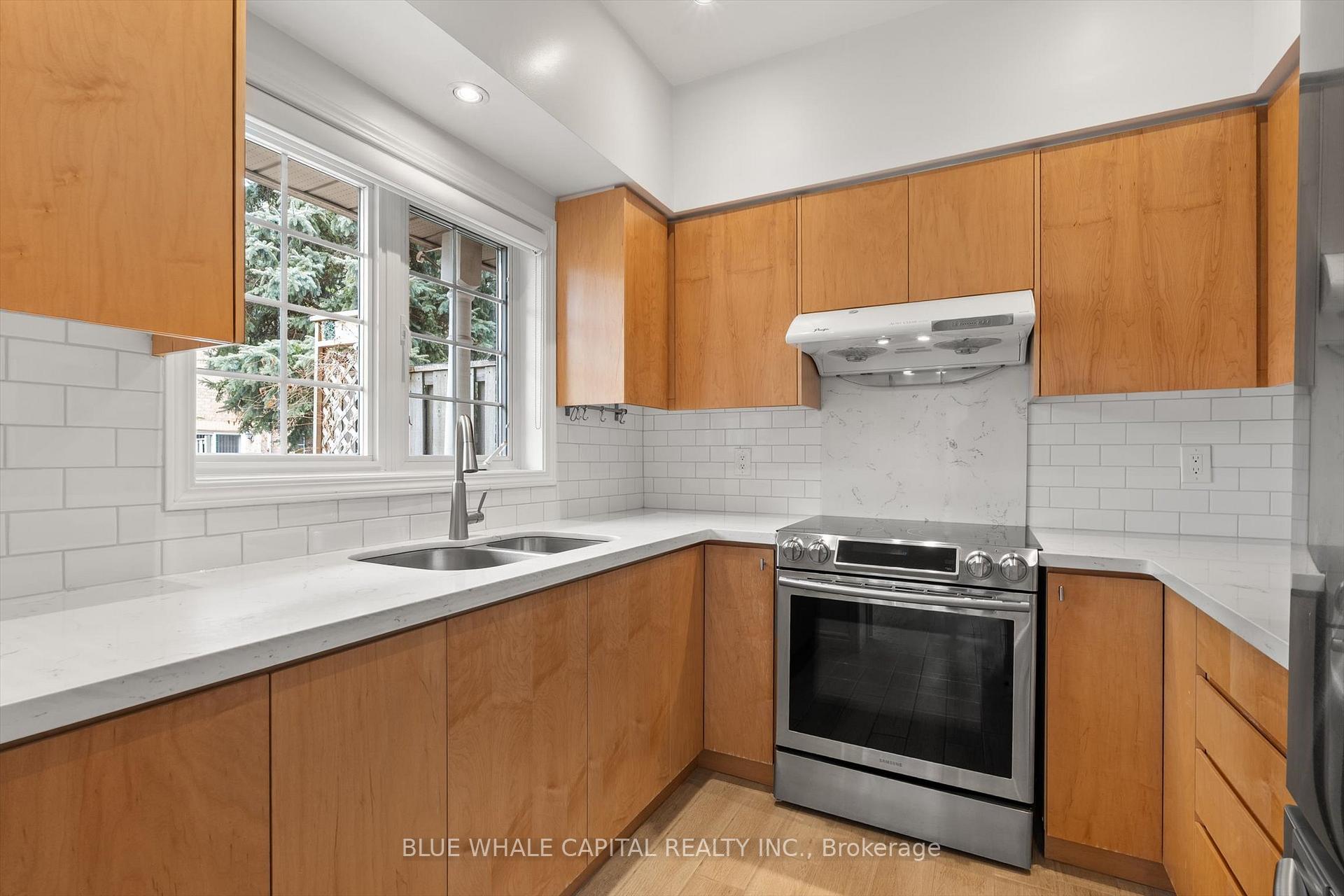 Photo 18 of Unit 01, 23 St.Moritz Way, Markham, Unionville — HOMEH