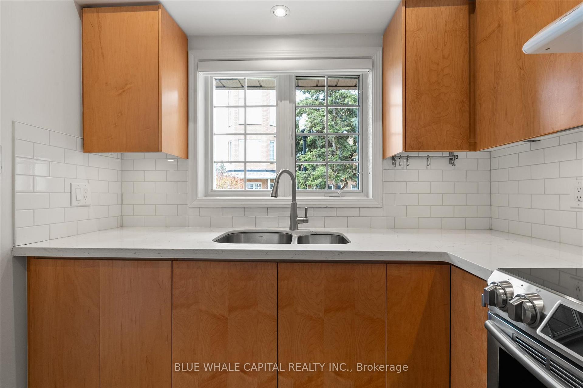 Photo 19 of Unit 01, 23 St.Moritz Way, Markham, Unionville — HOMEH