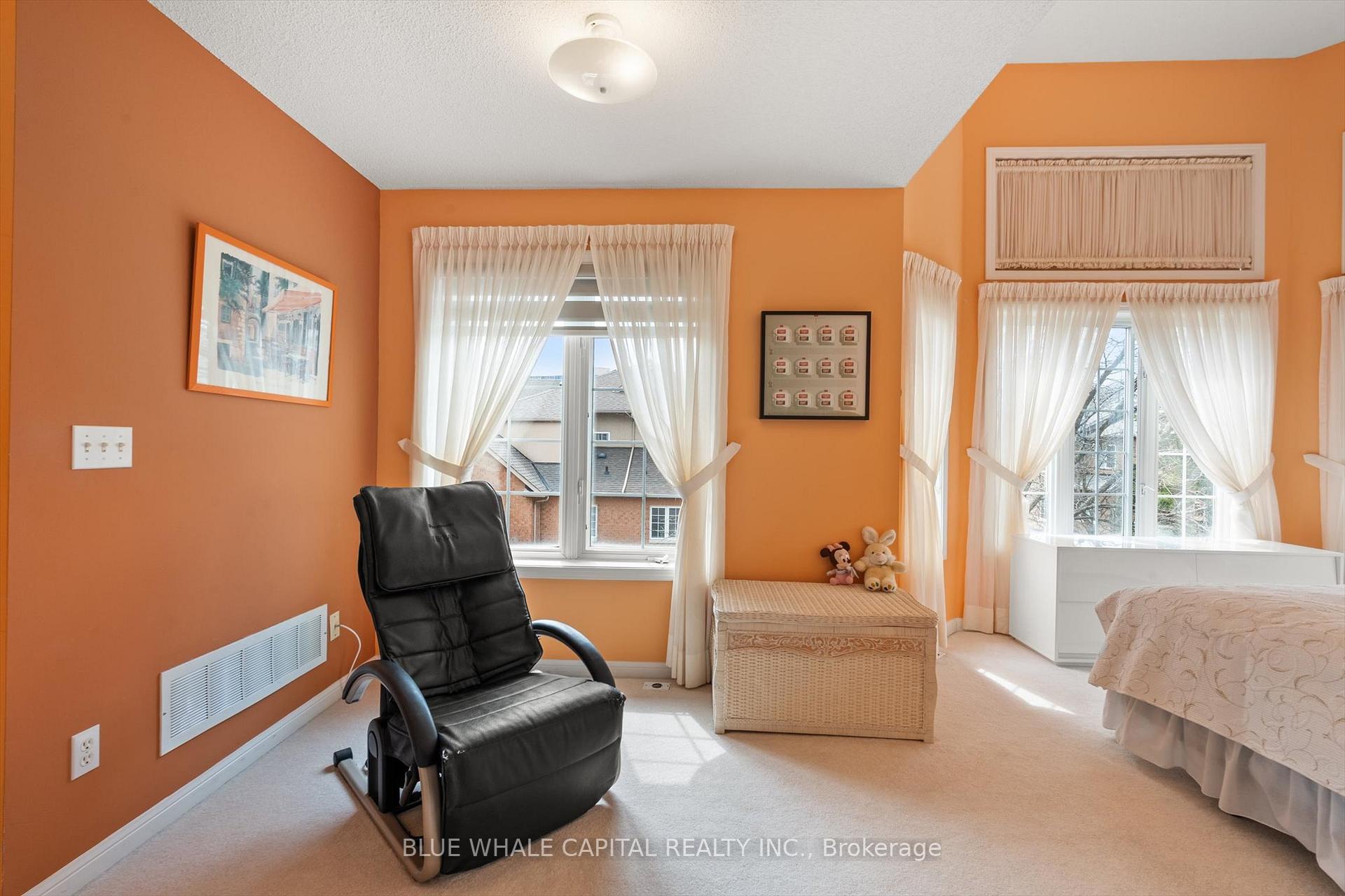 Photo 32 of Unit 01, 23 St.Moritz Way, Markham, Unionville — HOMEH