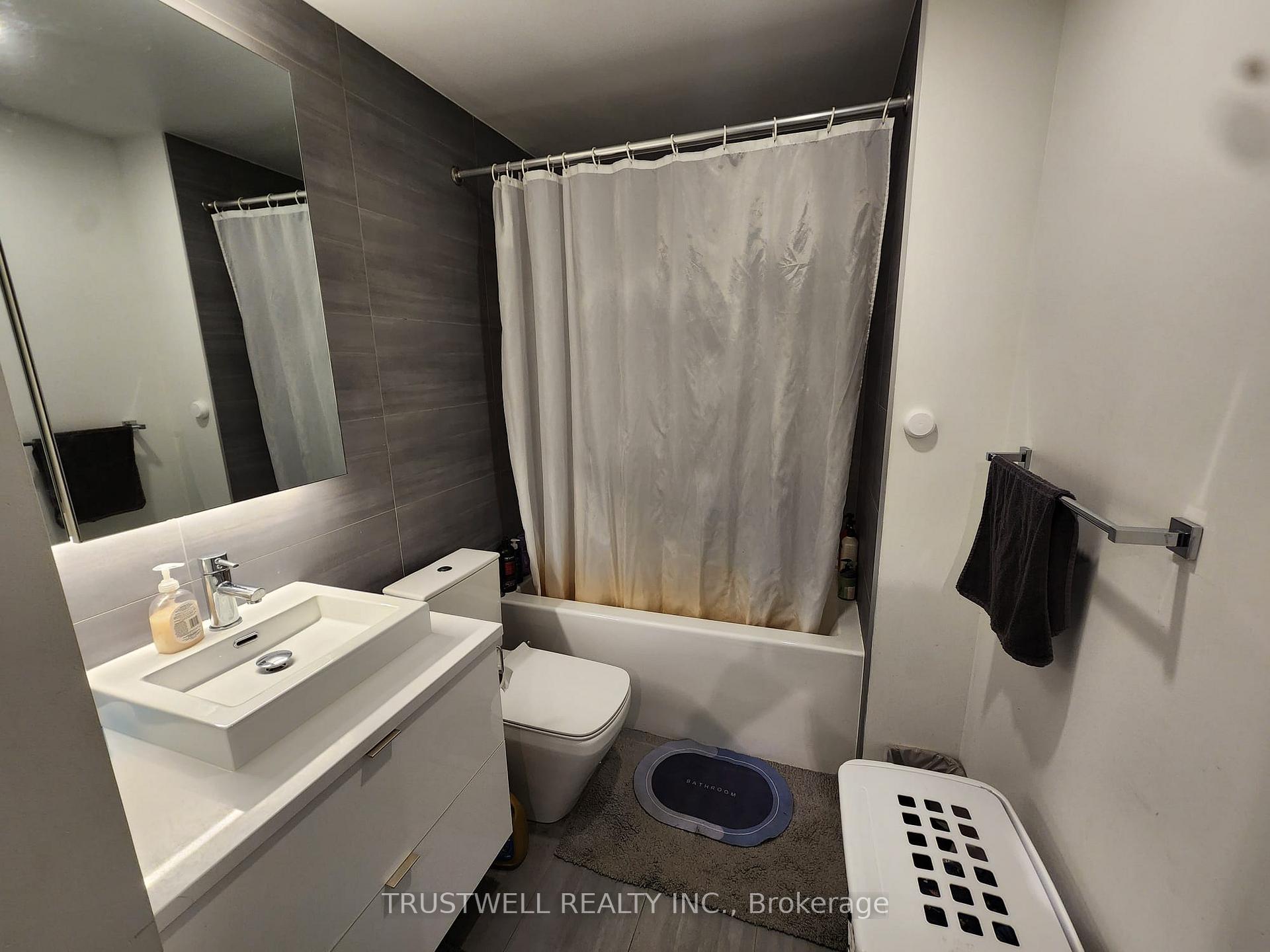 Photo 8 of Unit 1106, 21 Lawren Harris Square, Toronto, Waterfront Communities — HOMEH