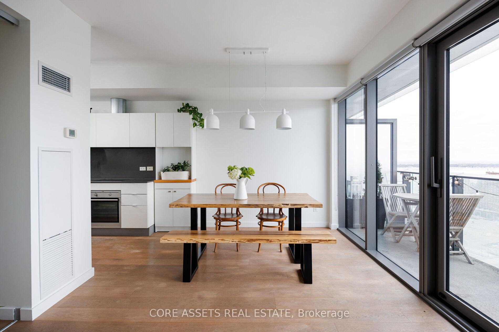 Photo 5 of Unit 2708, 70 Distillery Lane, Toronto, Waterfront Communities — HOMEH