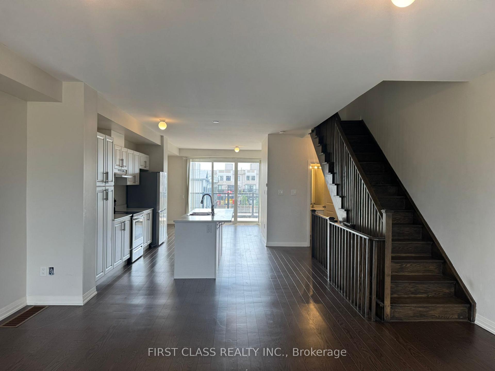 Photo 7 of 11 Prince William Boulevard, Clarington, Bowmanville — HOMEH