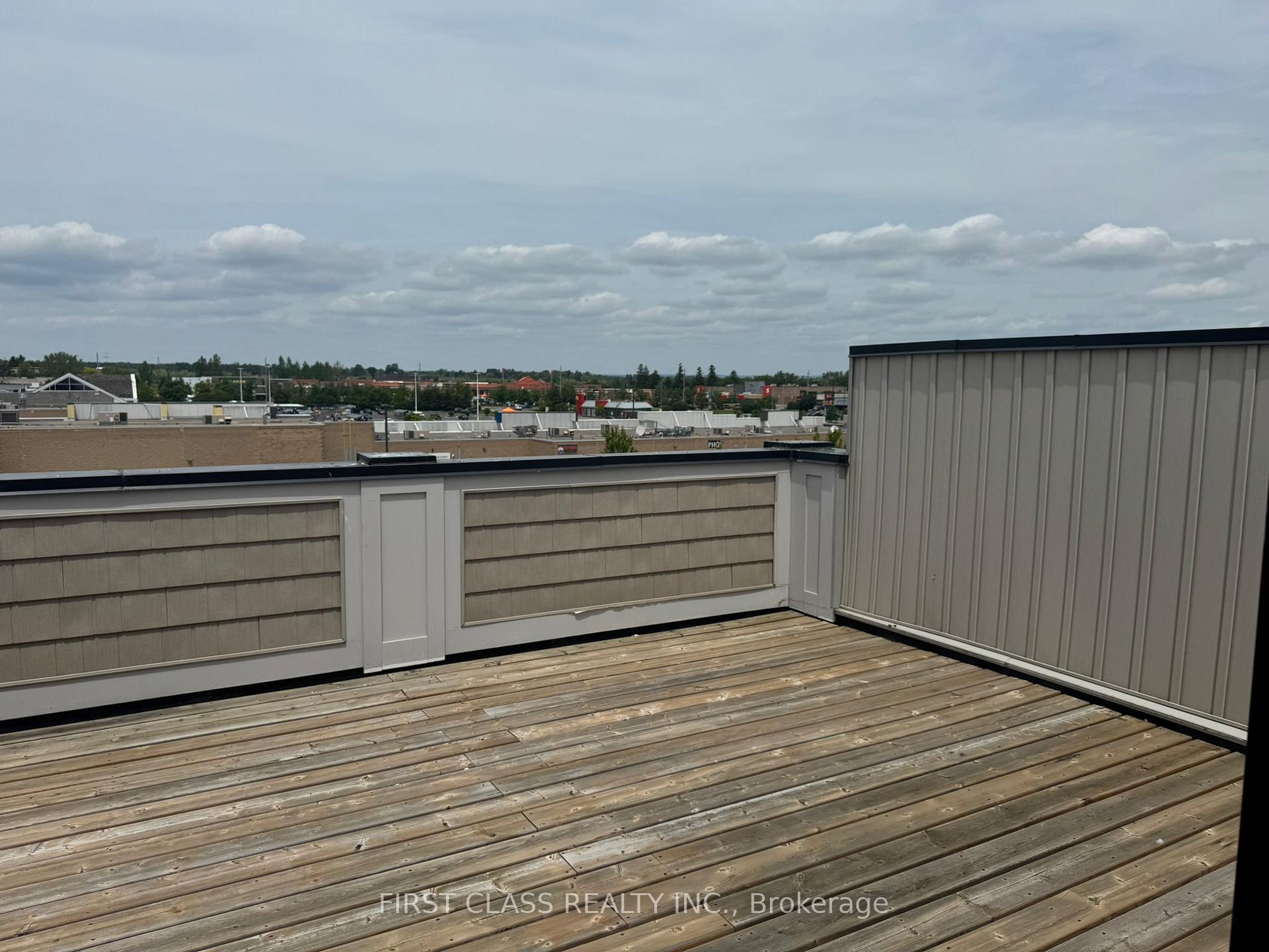 Photo 9 of 11 Prince William Boulevard, Clarington, Bowmanville — HOMEH