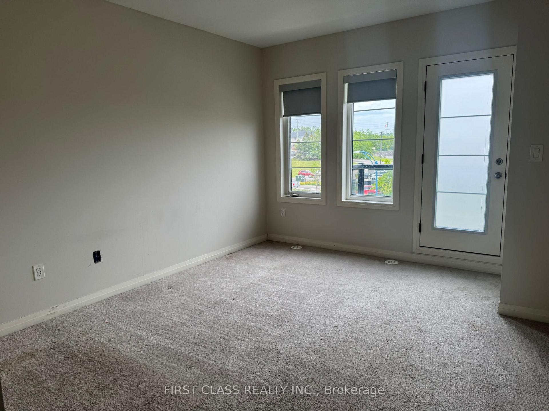 Photo 13 of 11 Prince William Boulevard, Clarington, Bowmanville — HOMEH