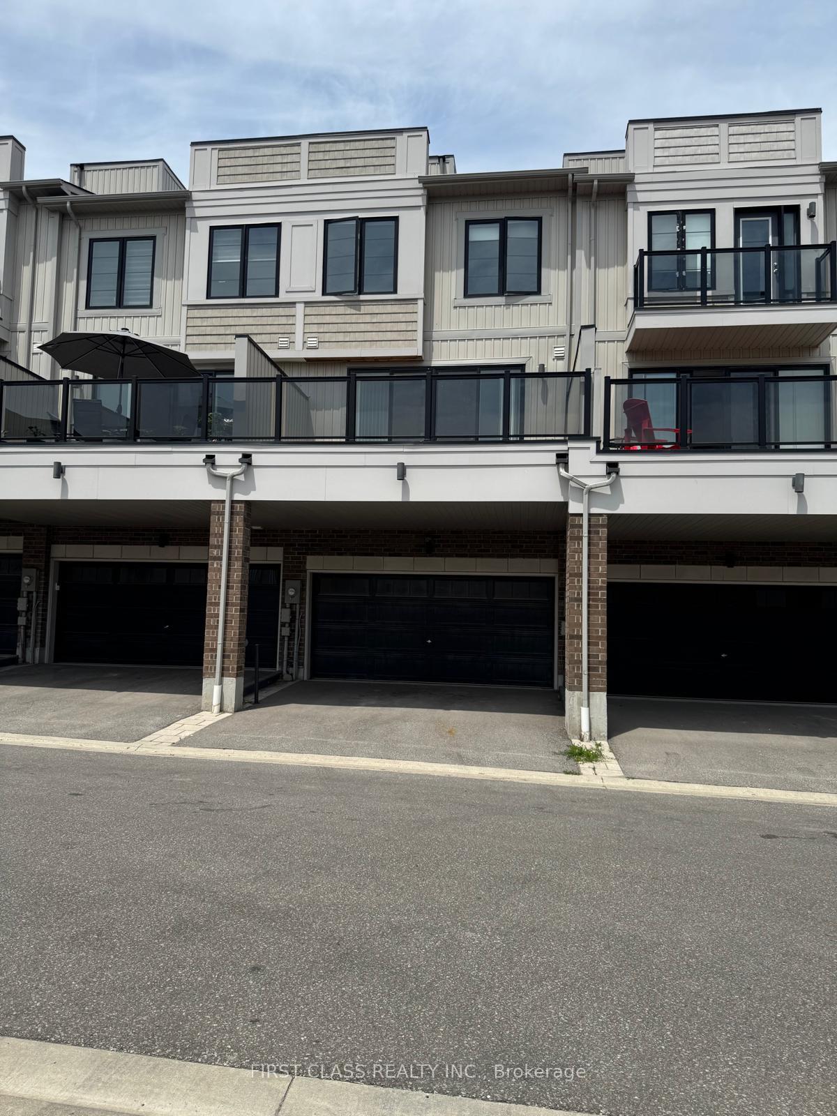 Photo 15 of 11 Prince William Boulevard, Clarington, Bowmanville — HOMEH