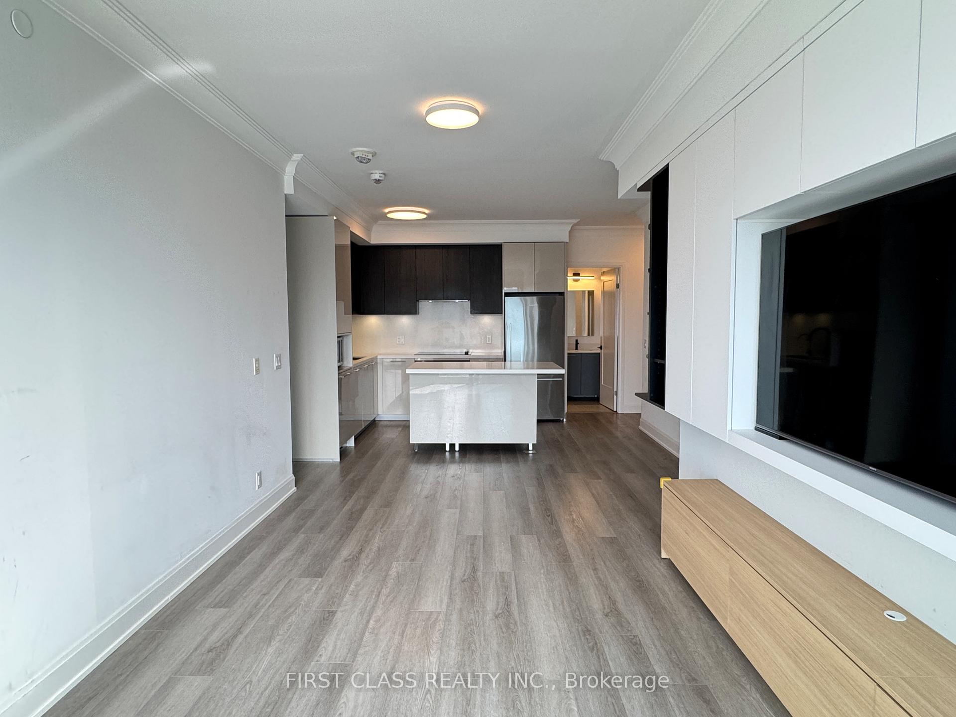 Photo 4 of Unit 707, 8 Water Walk Drive, Markham, Unionville — HOMEH