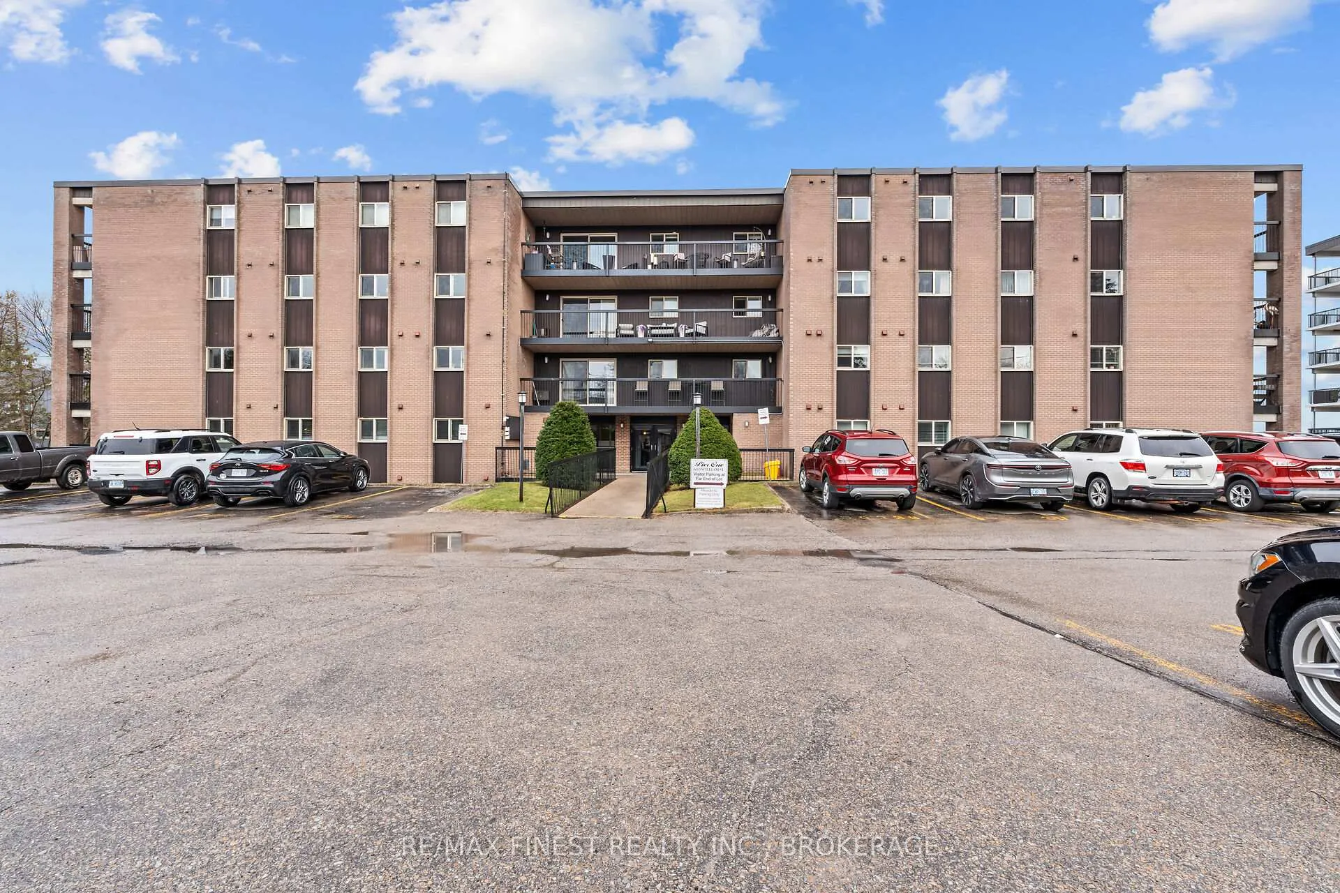 Photo 3 of Unit 601, 610 William Street, Gananoque — HOMEH