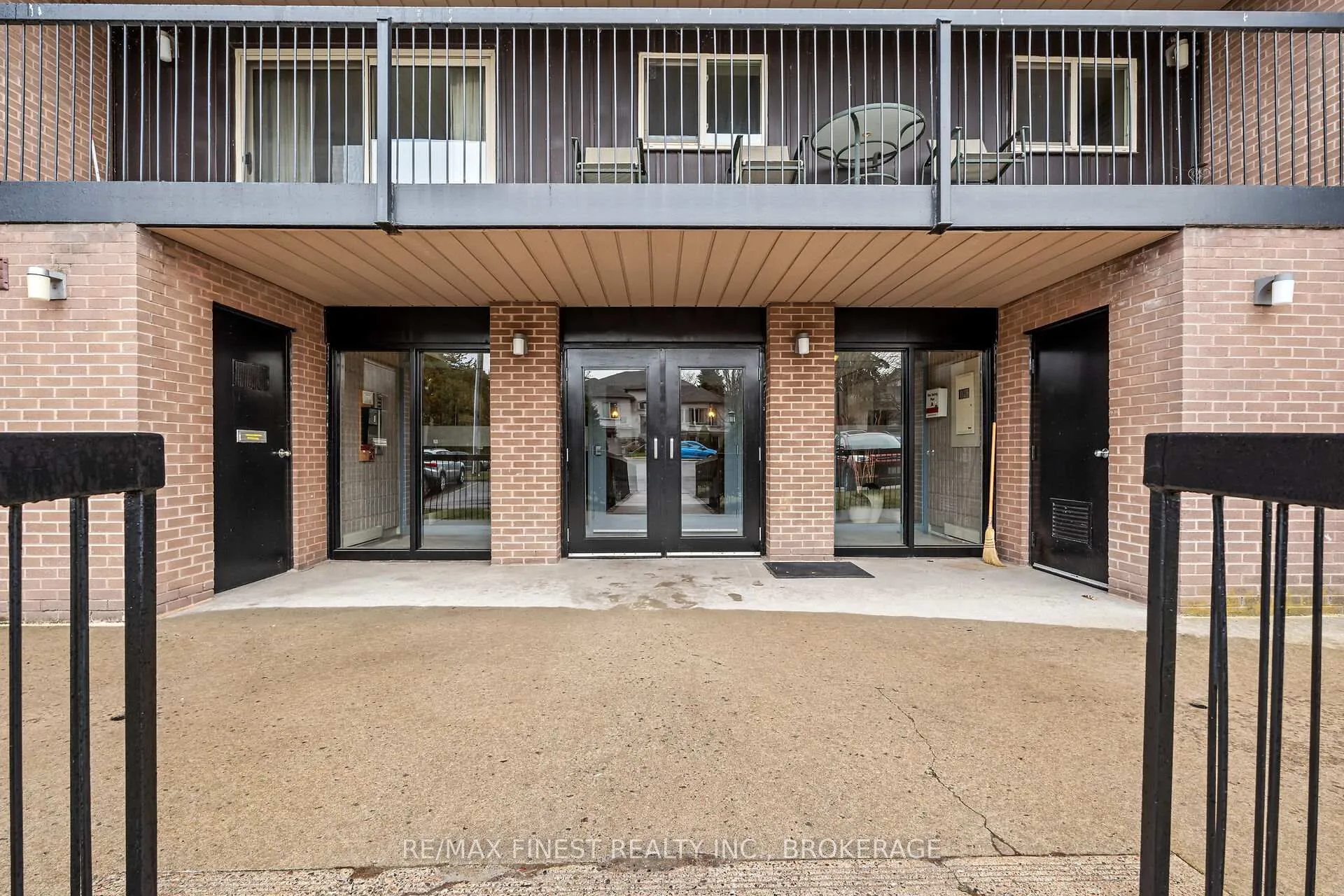 Photo 4 of Unit 601, 610 William Street, Gananoque — HOMEH