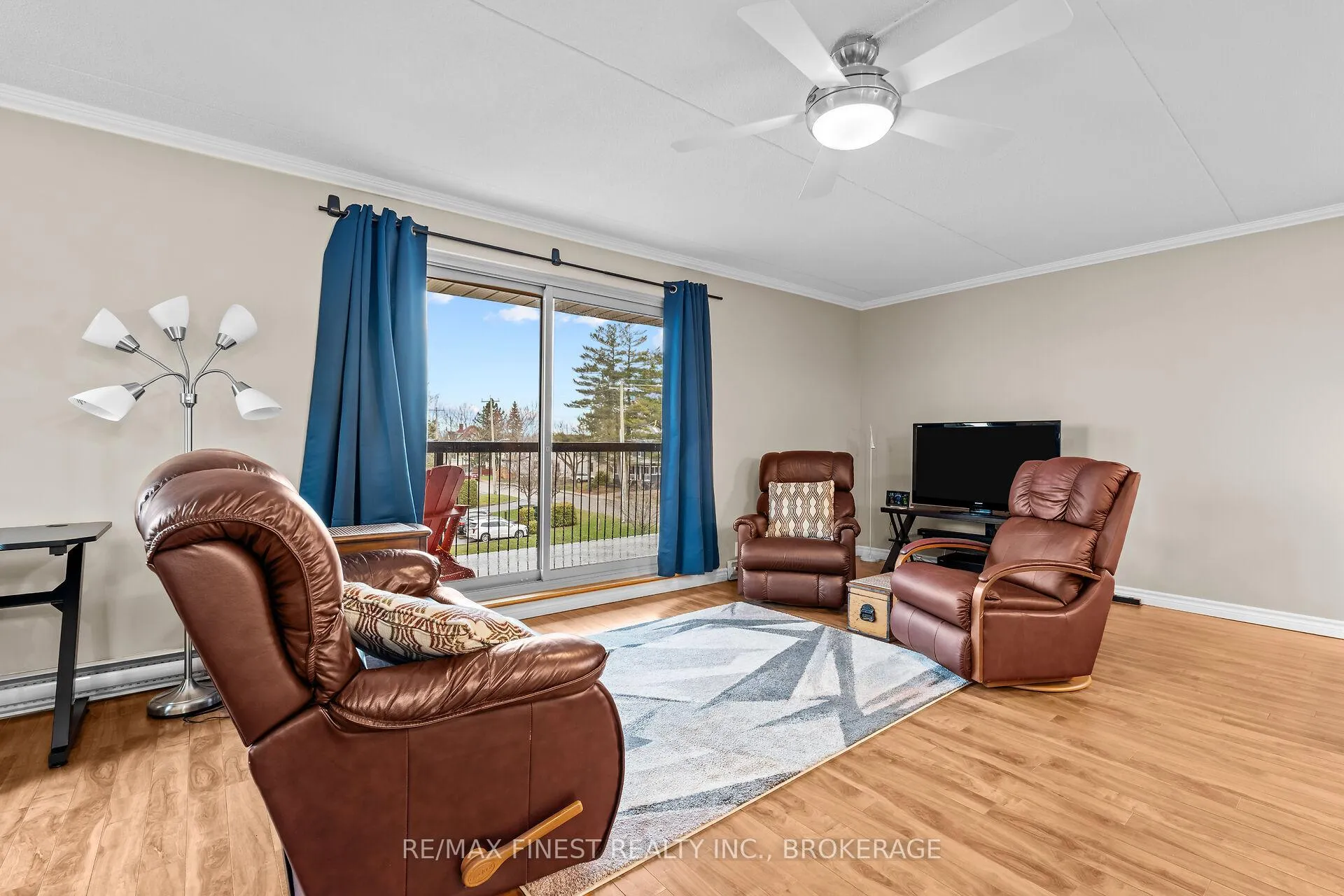 Photo 10 of Unit 601, 610 William Street, Gananoque — HOMEH