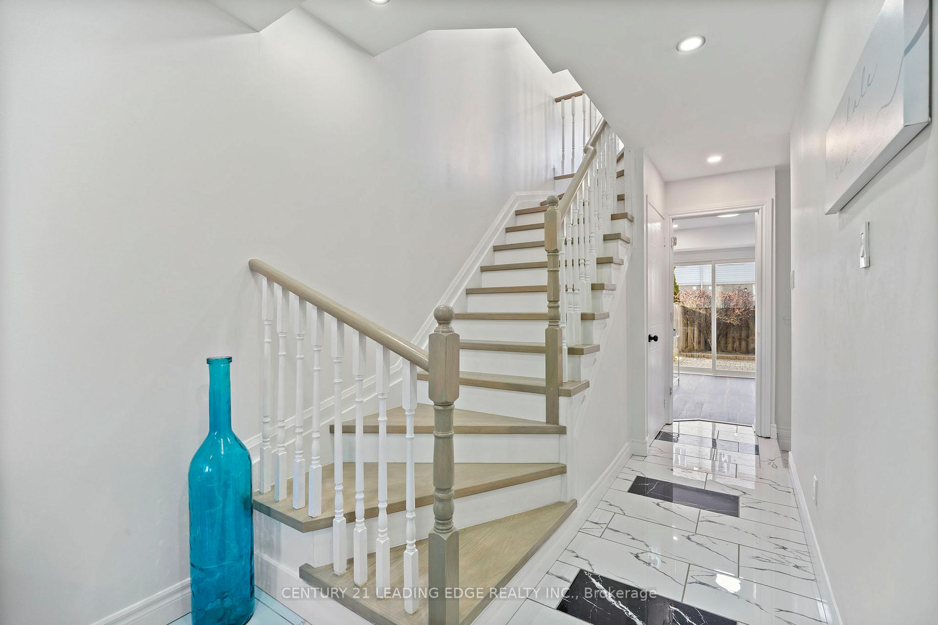 Photo 6 of 54 Spraggins Lane, Ajax, Central — HOMEH