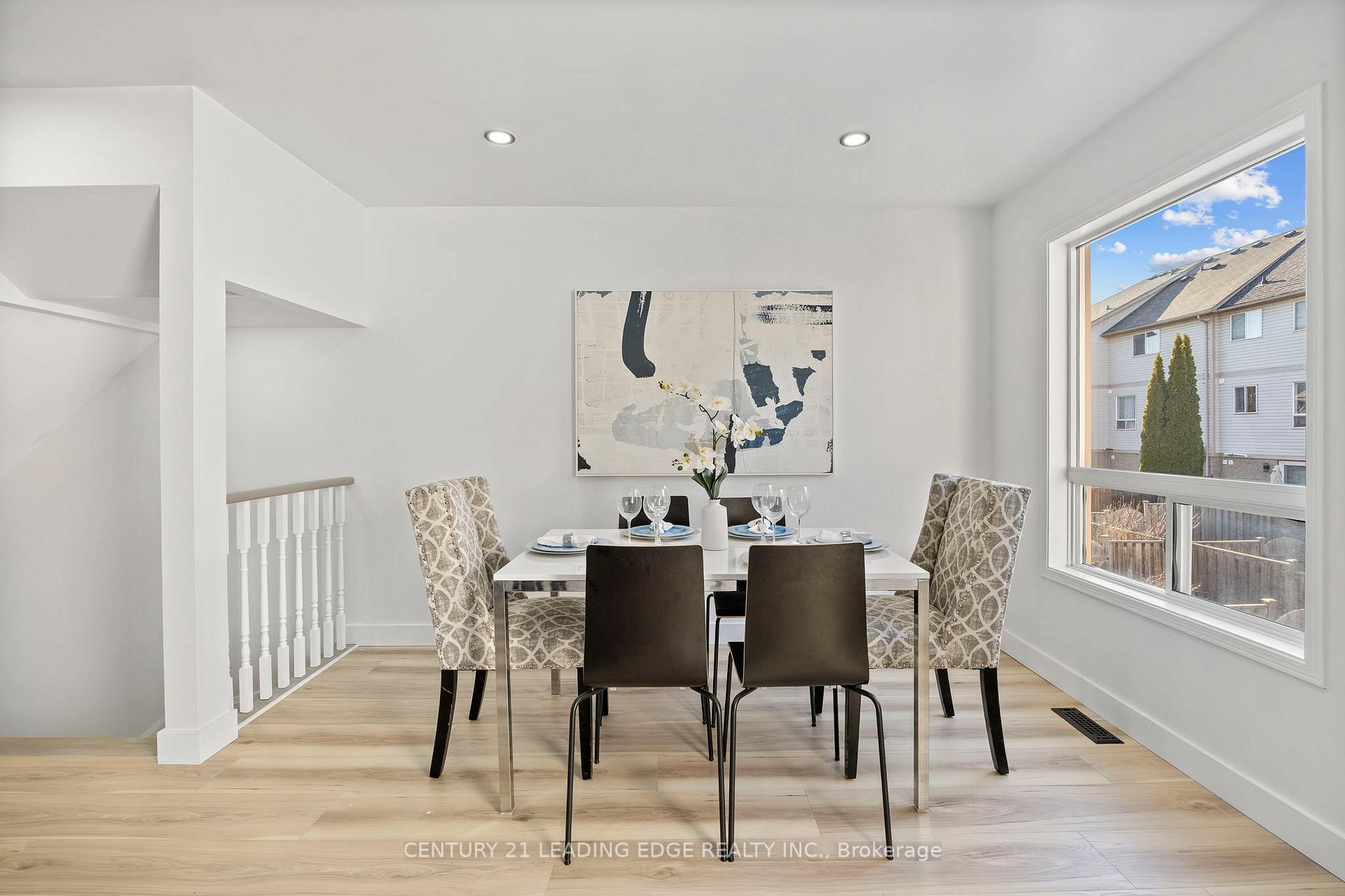 Photo 11 of 54 Spraggins Lane, Ajax, Central — HOMEH