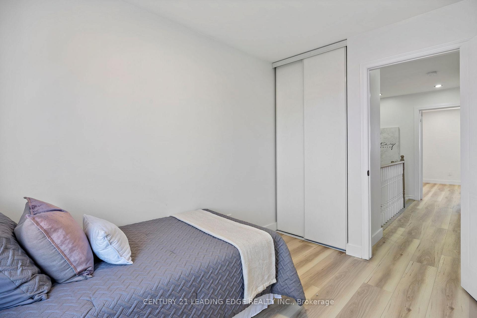 Photo 21 of 54 Spraggins Lane, Ajax, Central — HOMEH