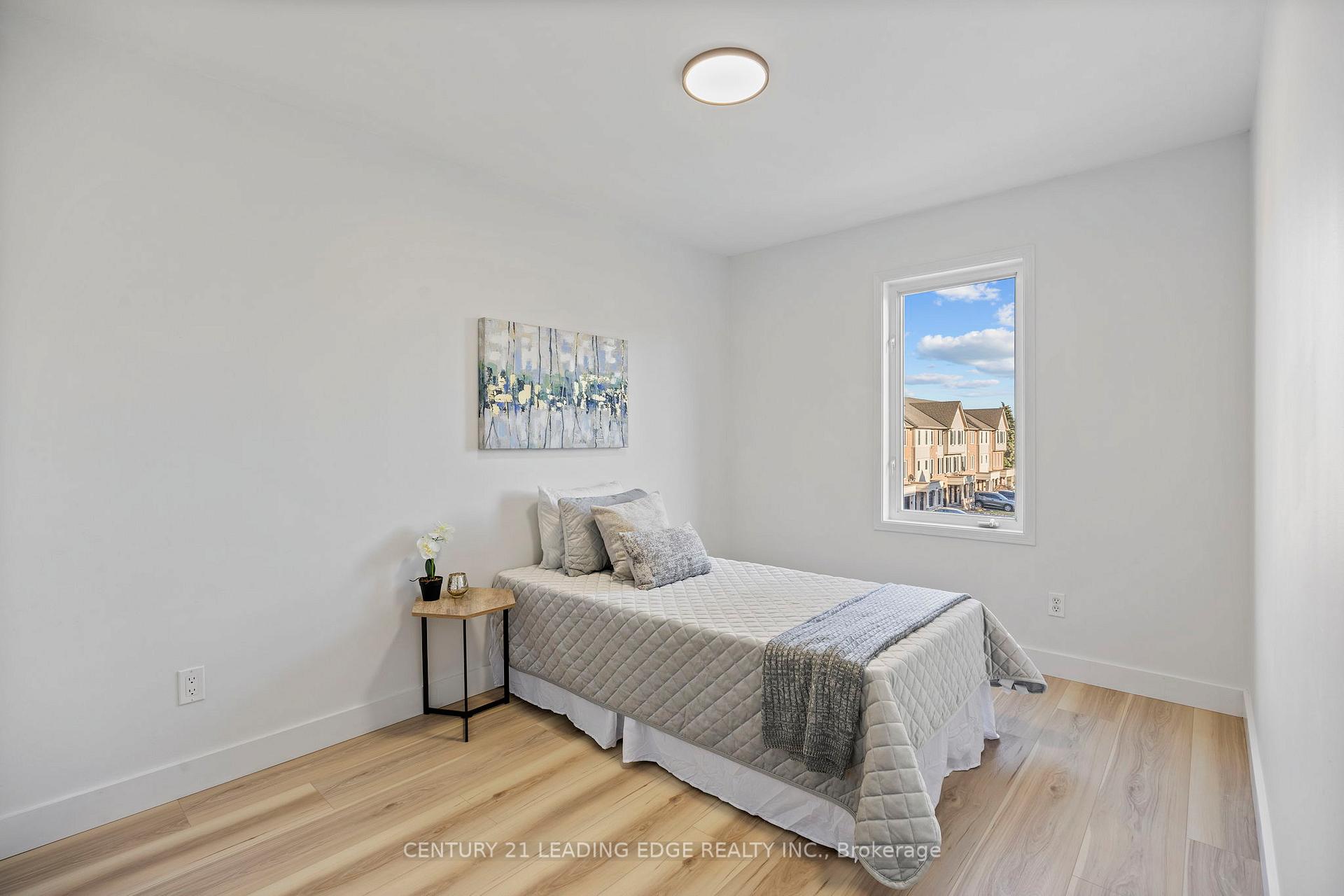 Photo 22 of 54 Spraggins Lane, Ajax, Central — HOMEH