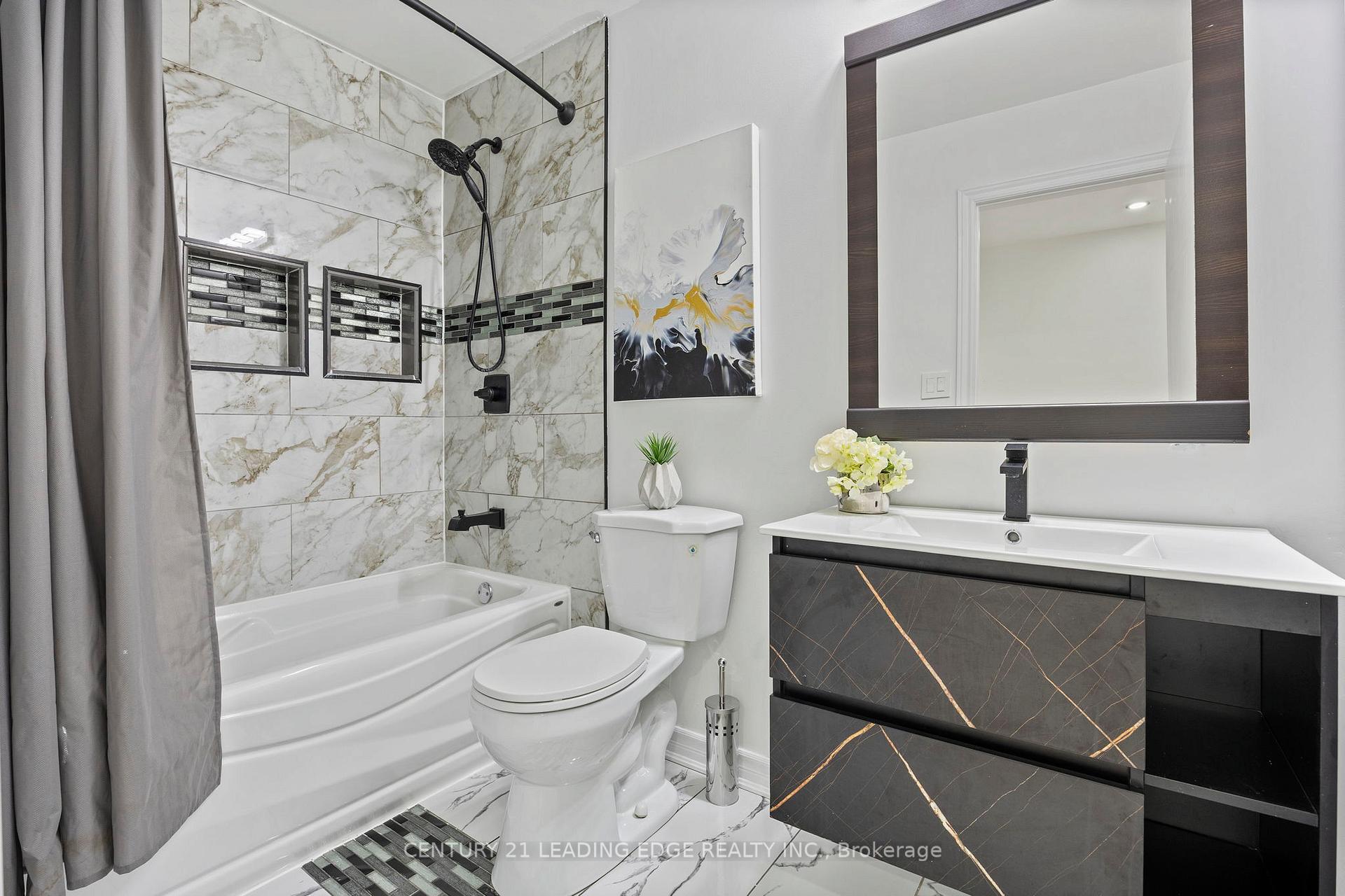 Photo 24 of 54 Spraggins Lane, Ajax, Central — HOMEH