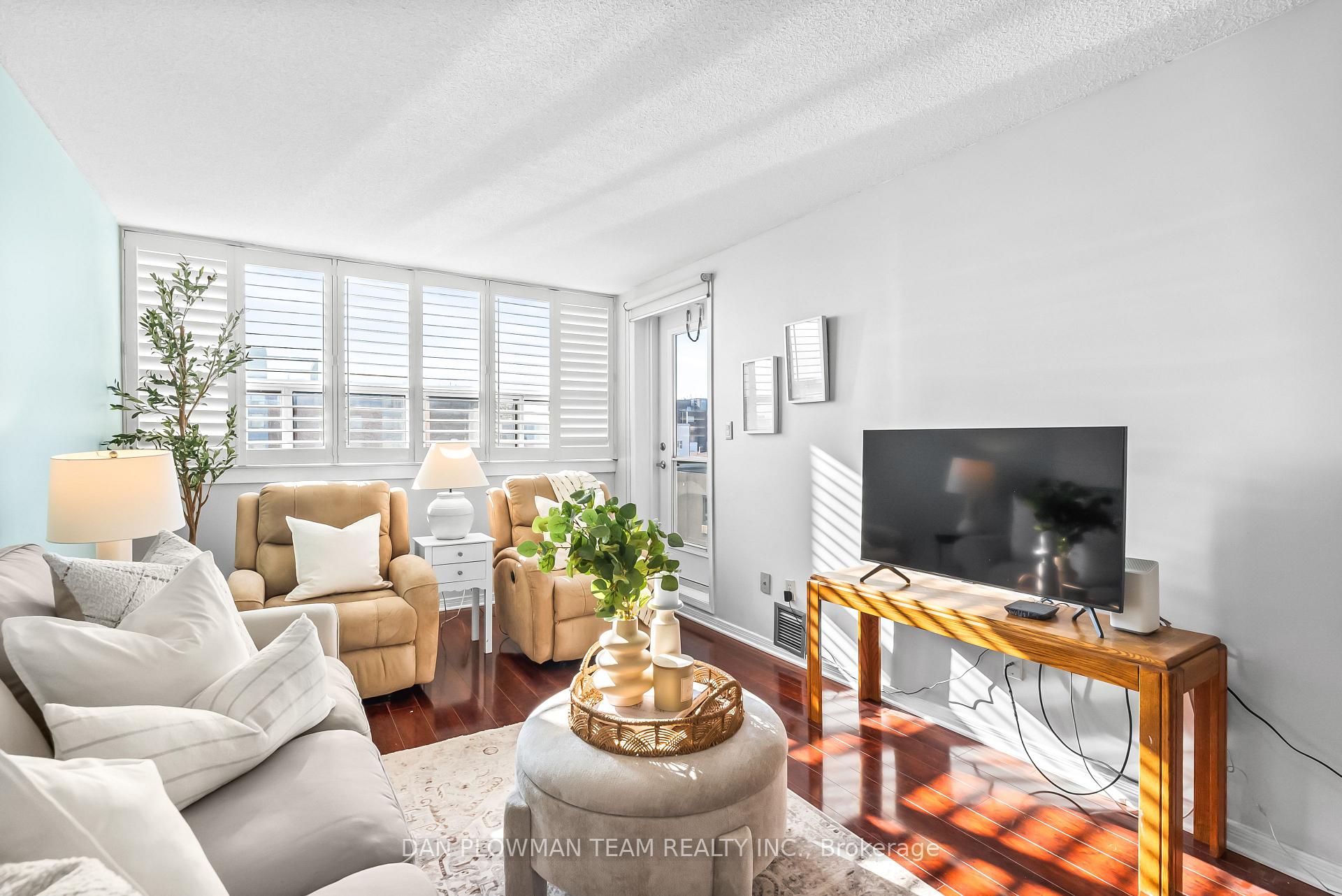 Photo 5 of Unit 508, 80 Athol Street E, Oshawa, Central — HOMEH