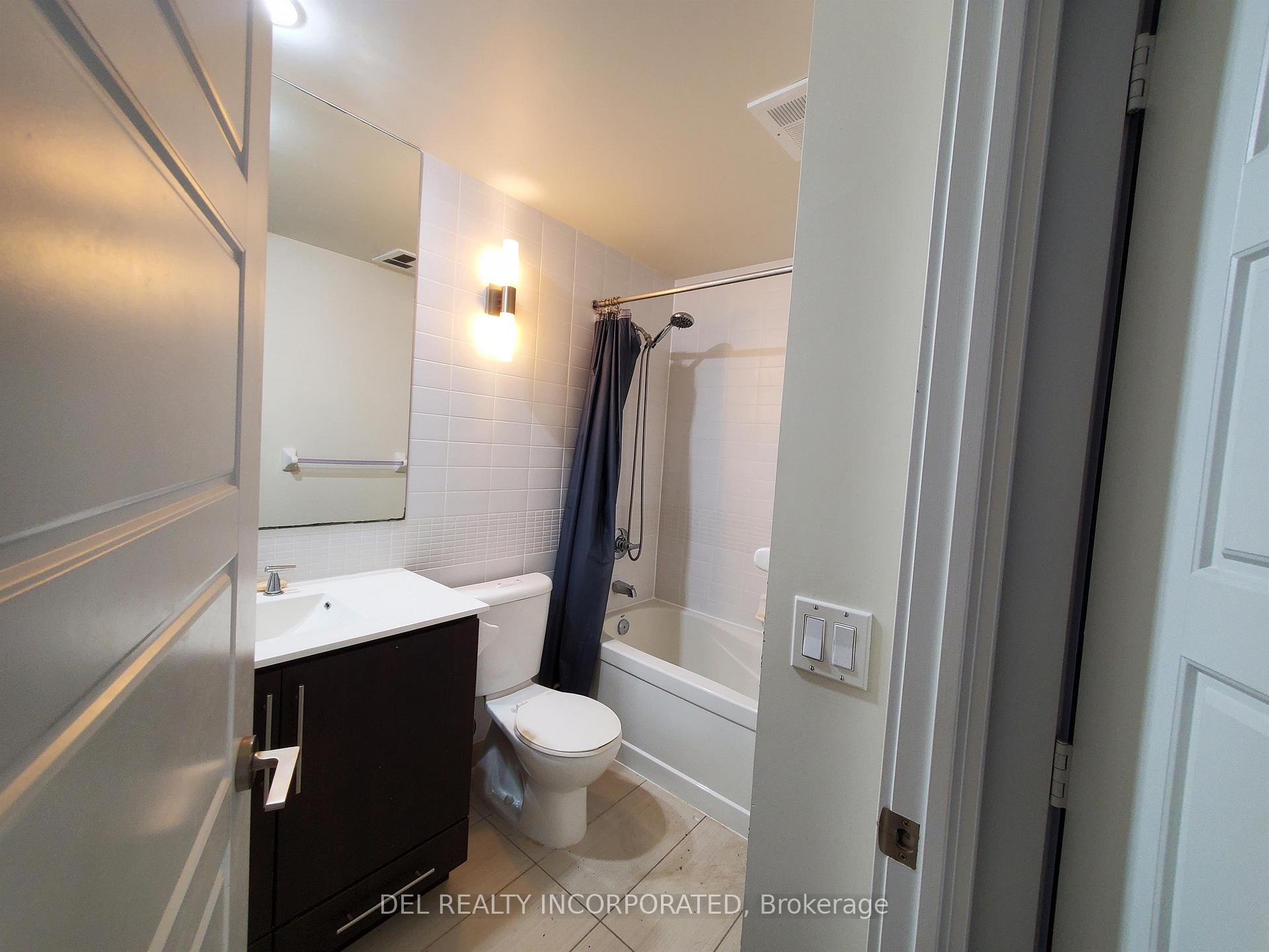 Photo 6 of Unit 2702, 28 Linden Street, Toronto, North St. James Town — HOMEH