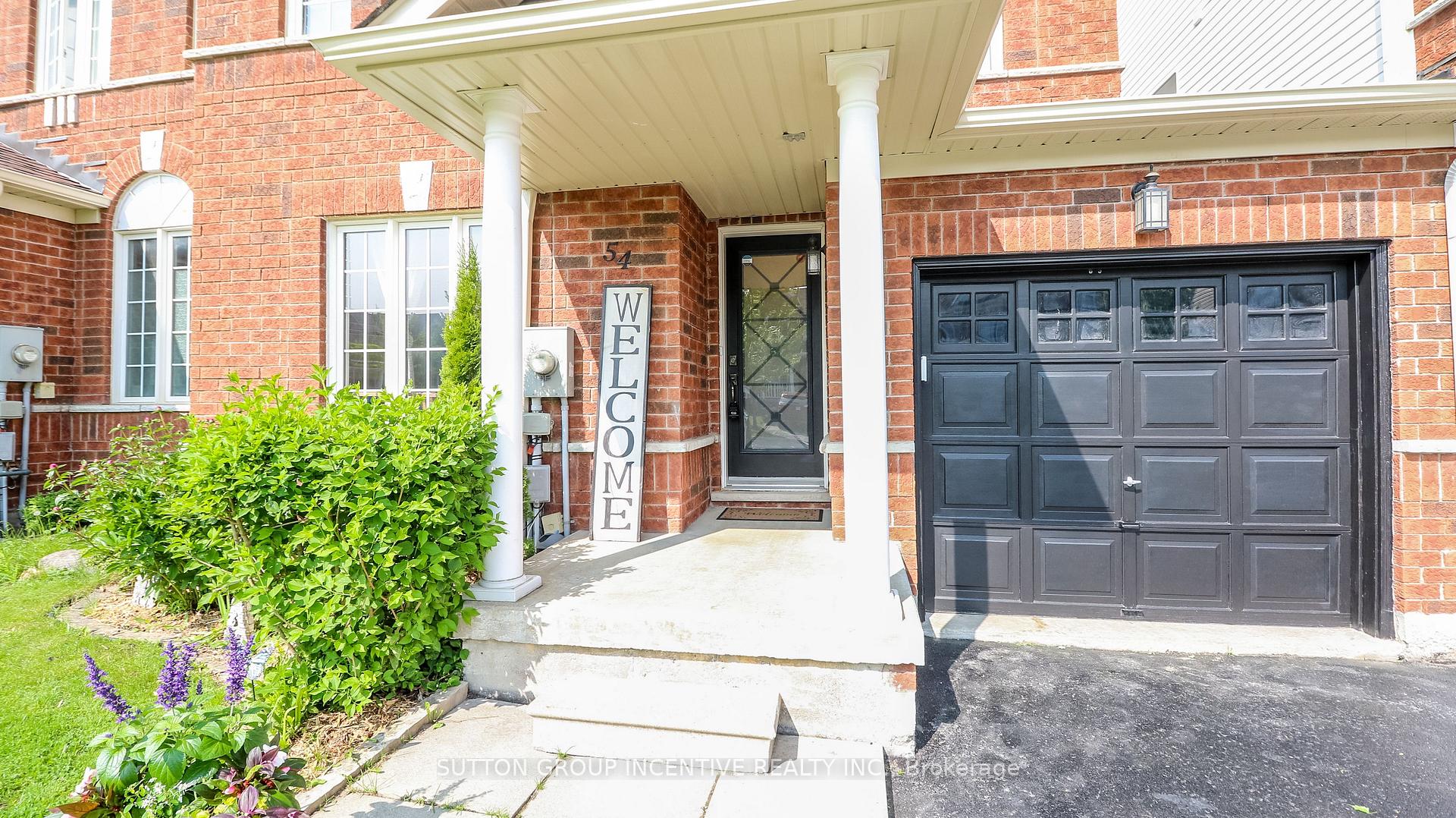 Photo 2 of 54 Succession Crescent, Barrie, Innis-Shore — HOMEH