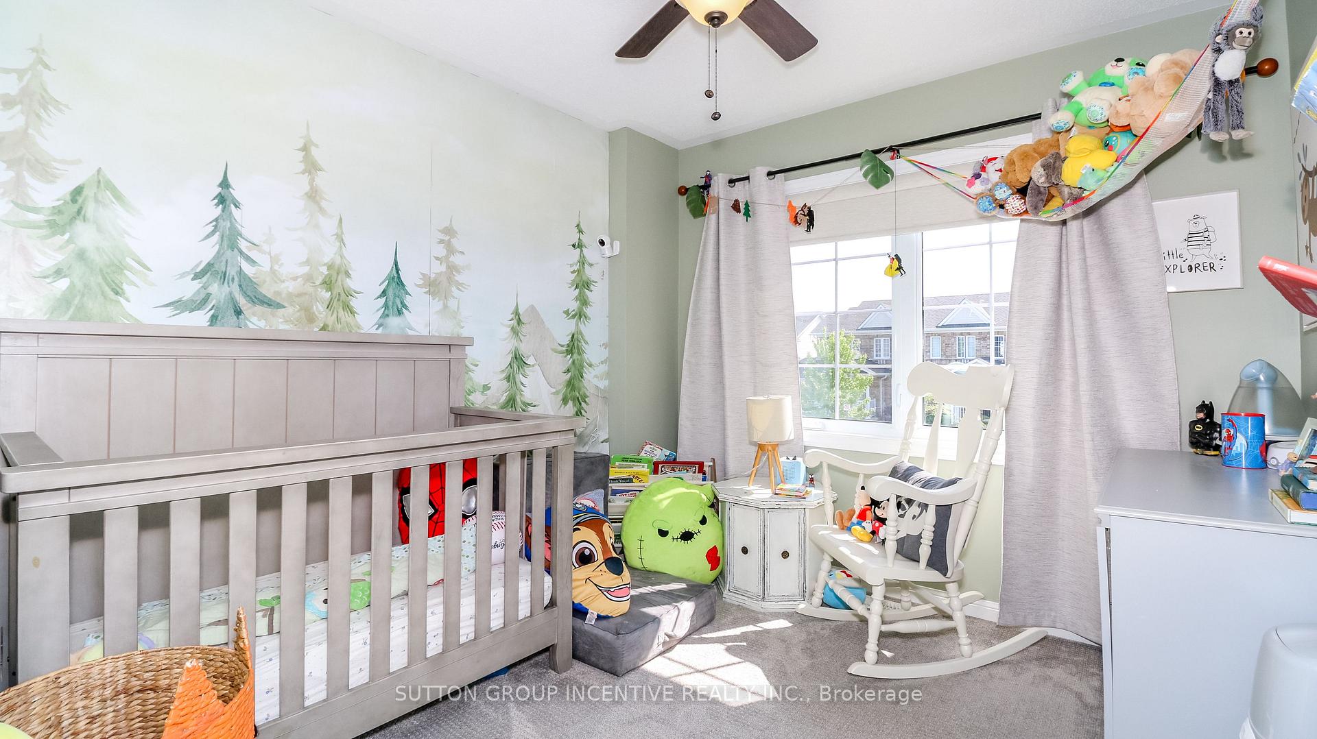 Photo 17 of 54 Succession Crescent, Barrie, Innis-Shore — HOMEH