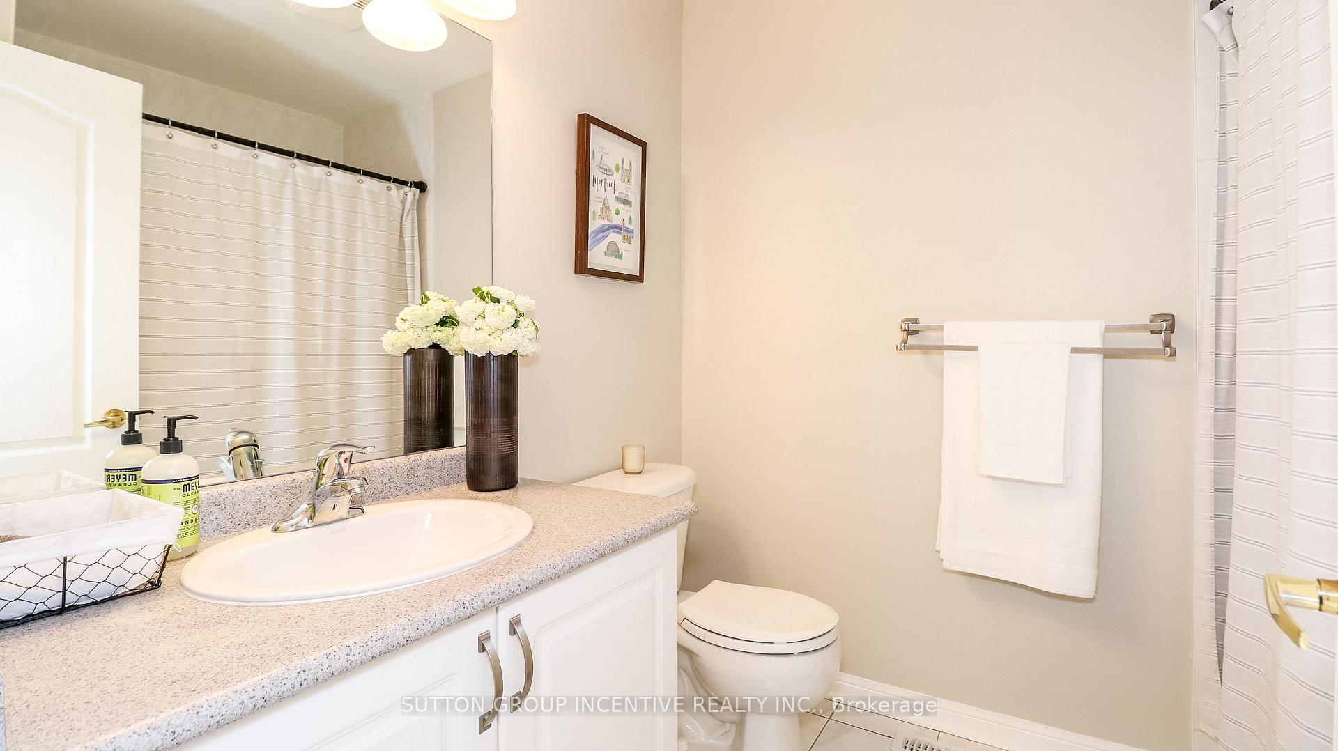 Photo 26 of 54 Succession Crescent, Barrie, Innis-Shore — HOMEH